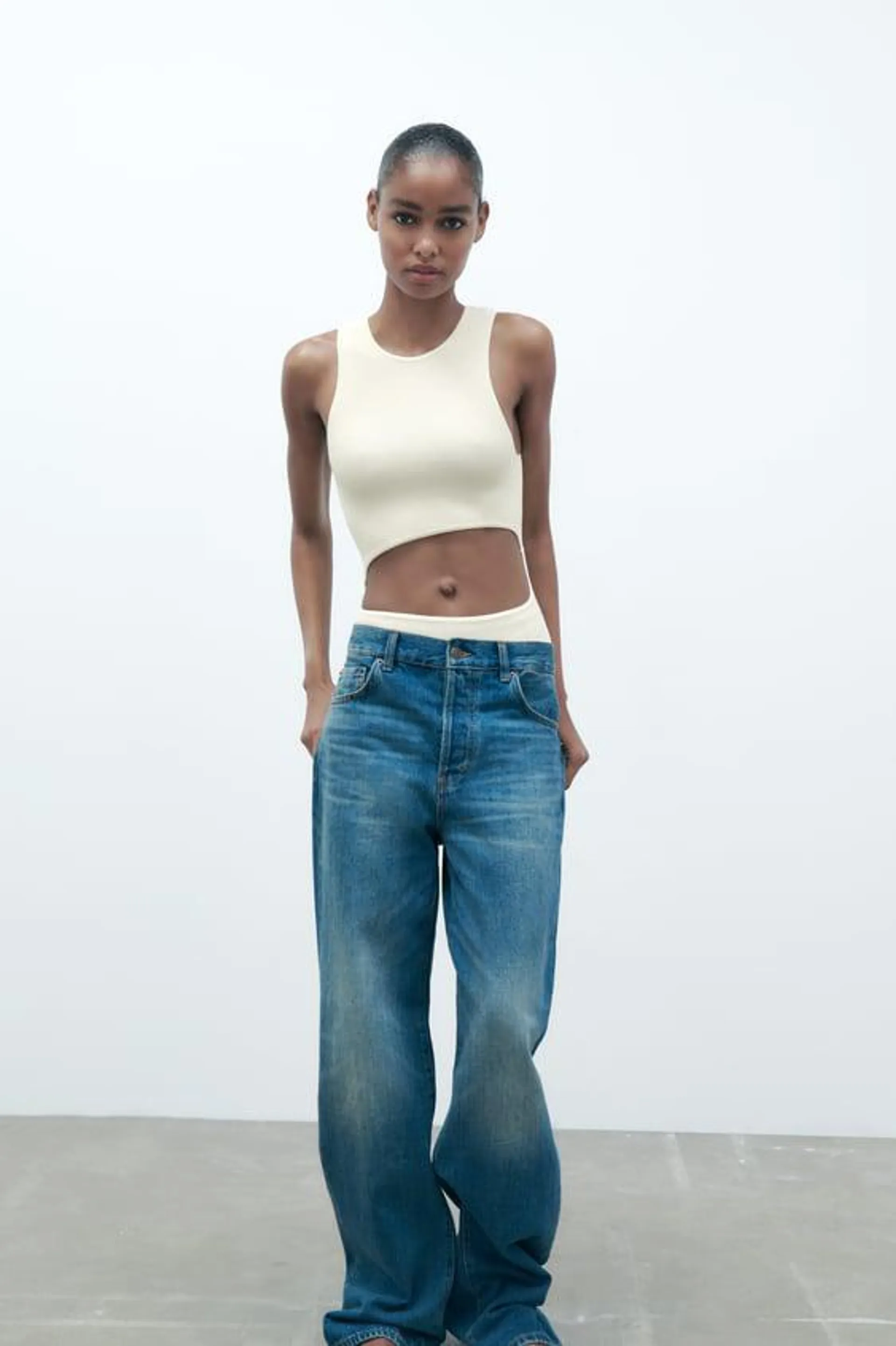 BODY CUT OUT SEM COSTURAS