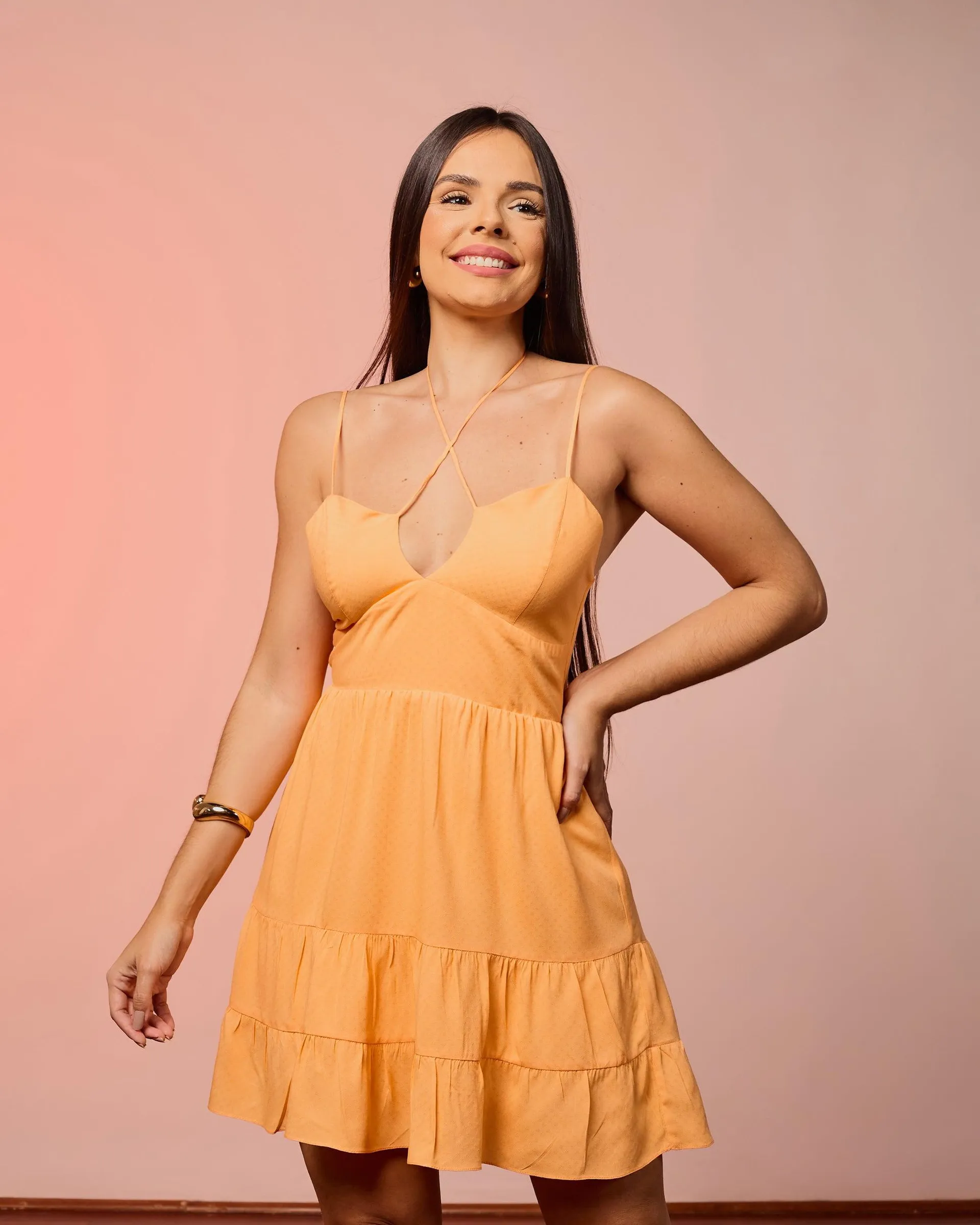 Vestido curto 2 recortes c/bojo amarração