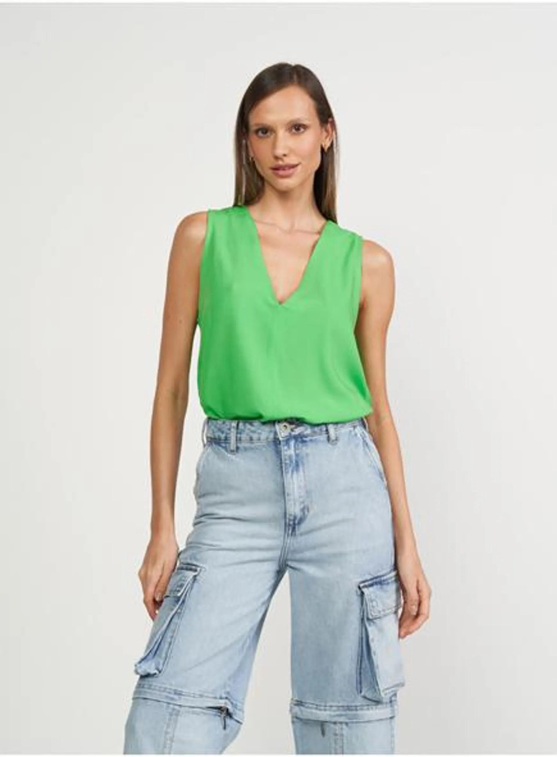 Blusa Com Decote V