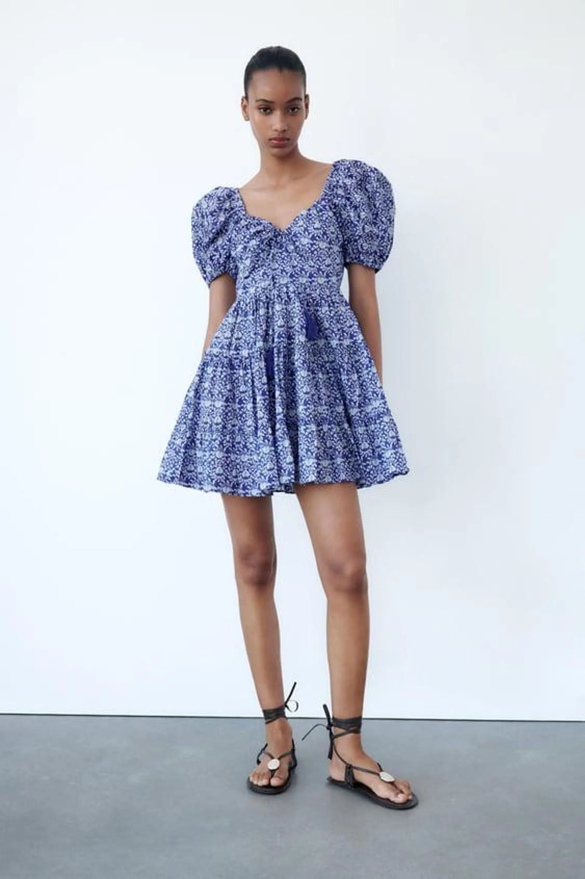 VESTIDO CURTO ESTAMPADO