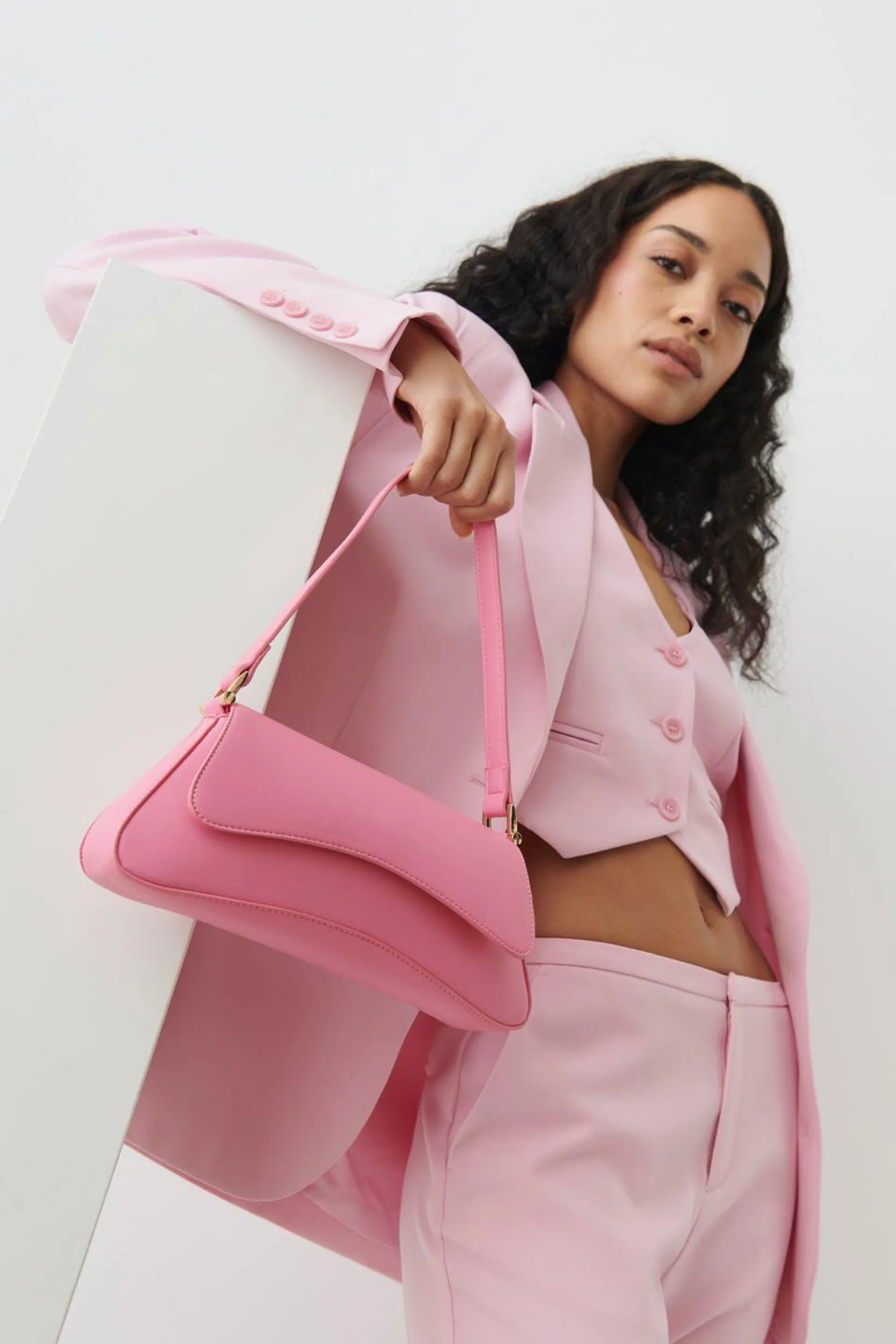Sporty baugette bag