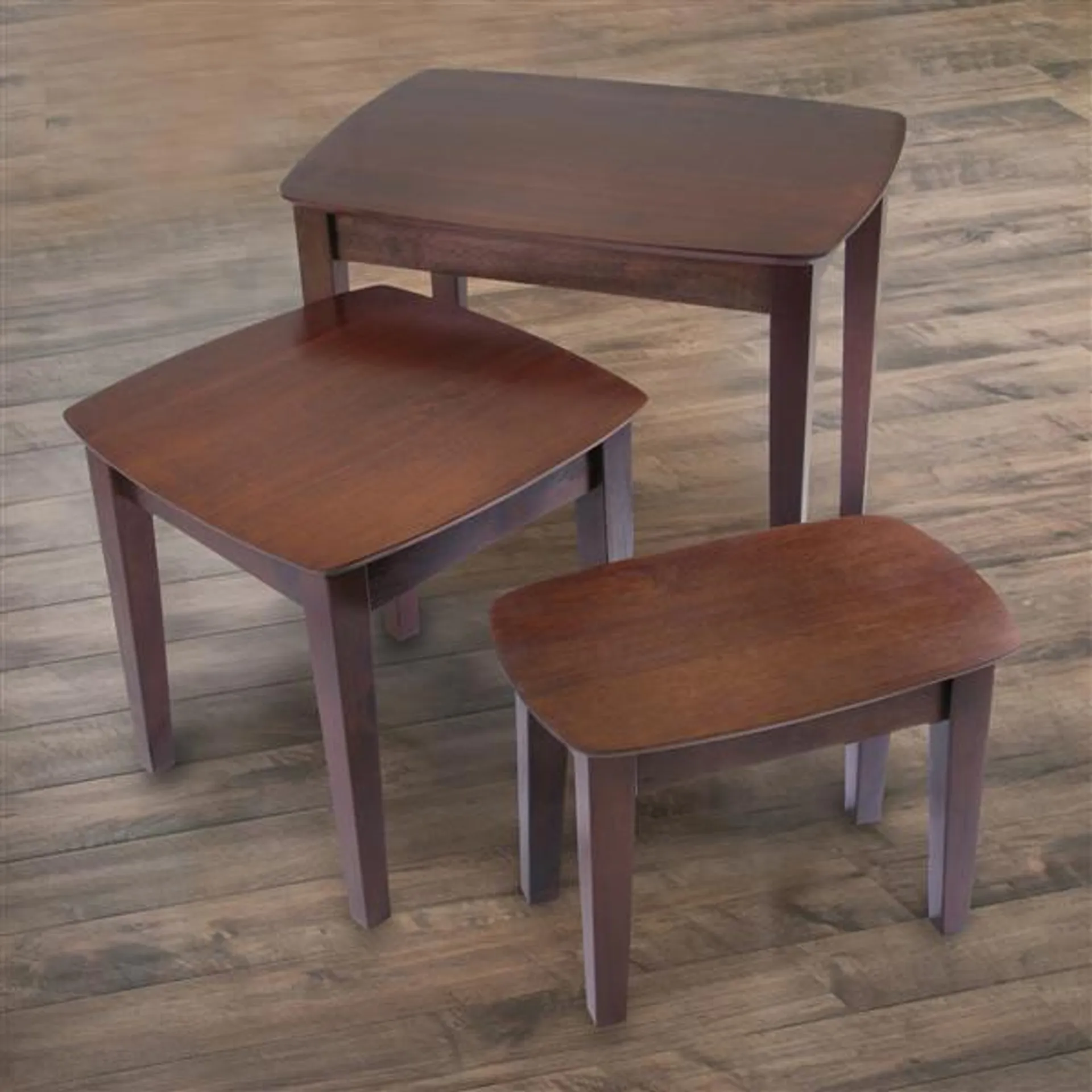 Table Bradley, 26,77 po x 21,85 po, bois, noyer