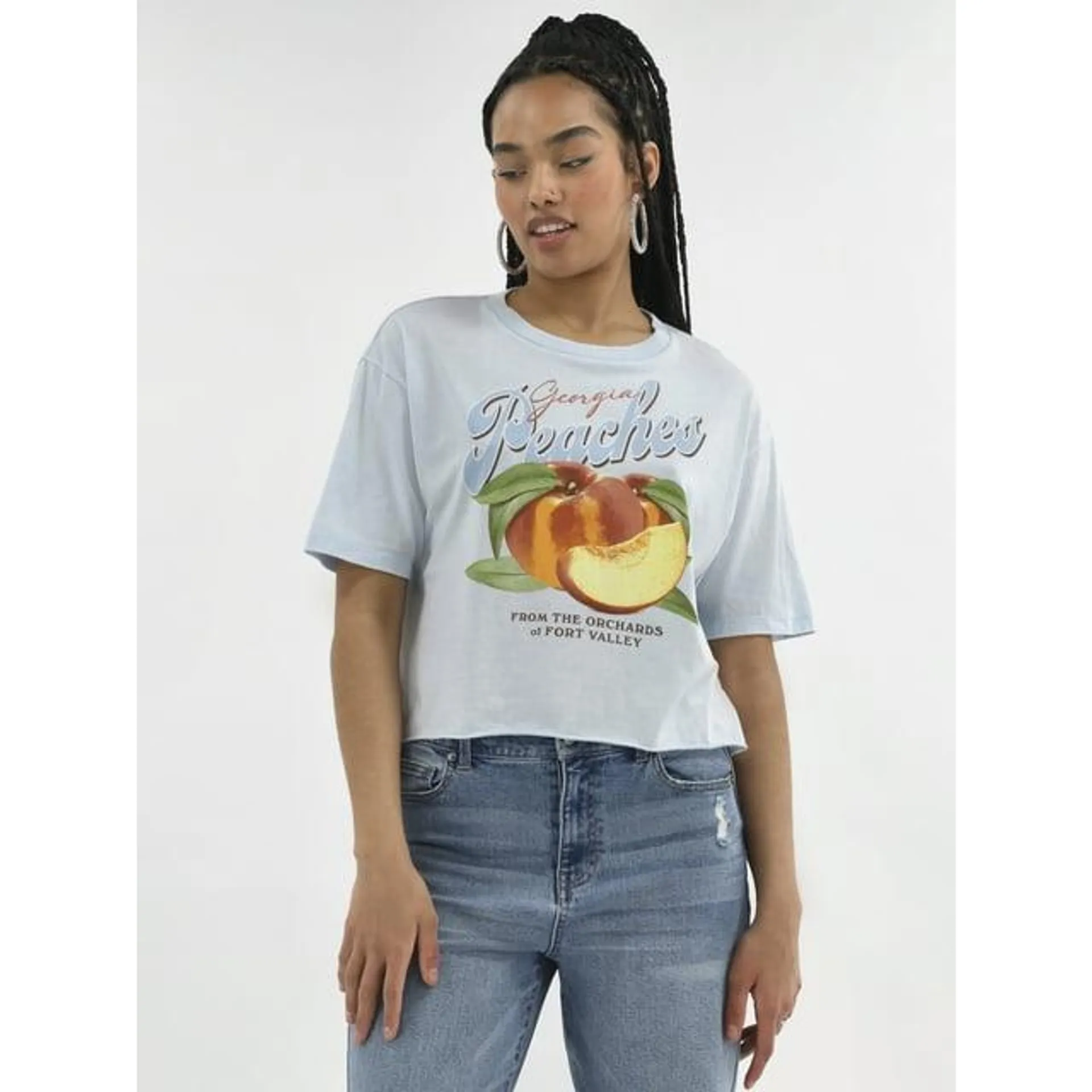 No Boundaries Boxy Cropped Graphic Tee with Short Sleeves, Women's