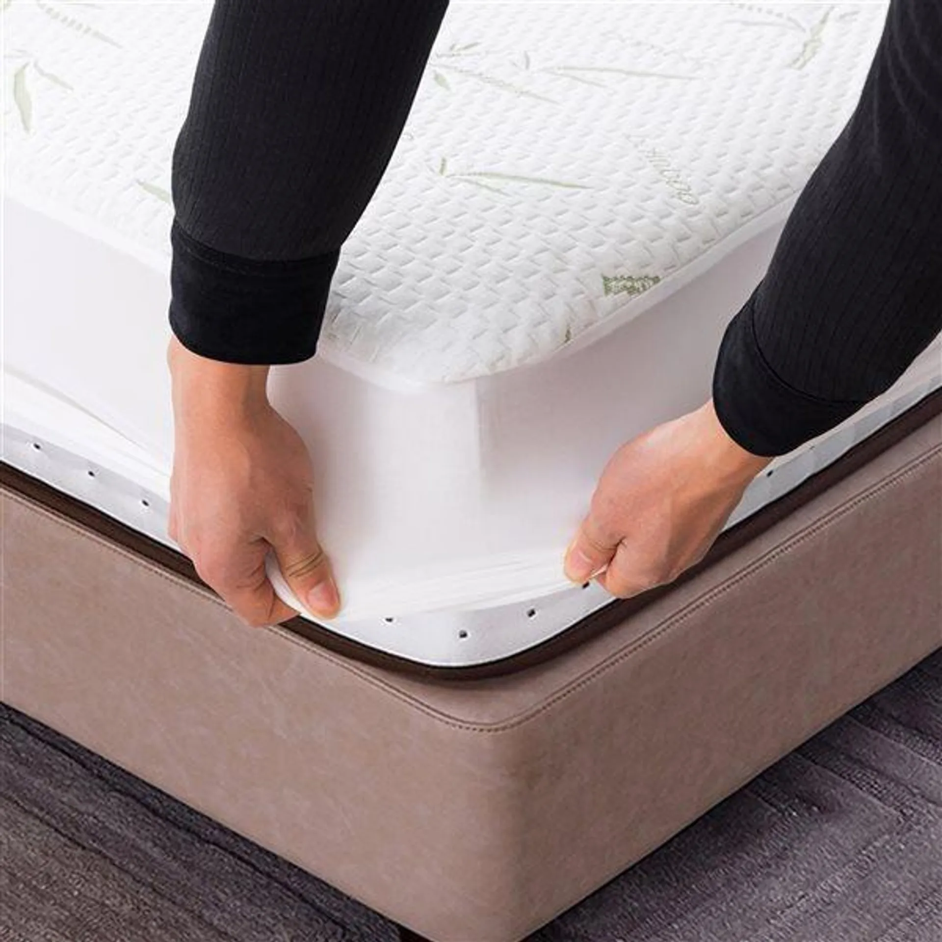 Protège-matelas pour grand lit par Marina Decoration en rayonne de bambou, hypoallergénique, résistant à l’eau, 16 po P