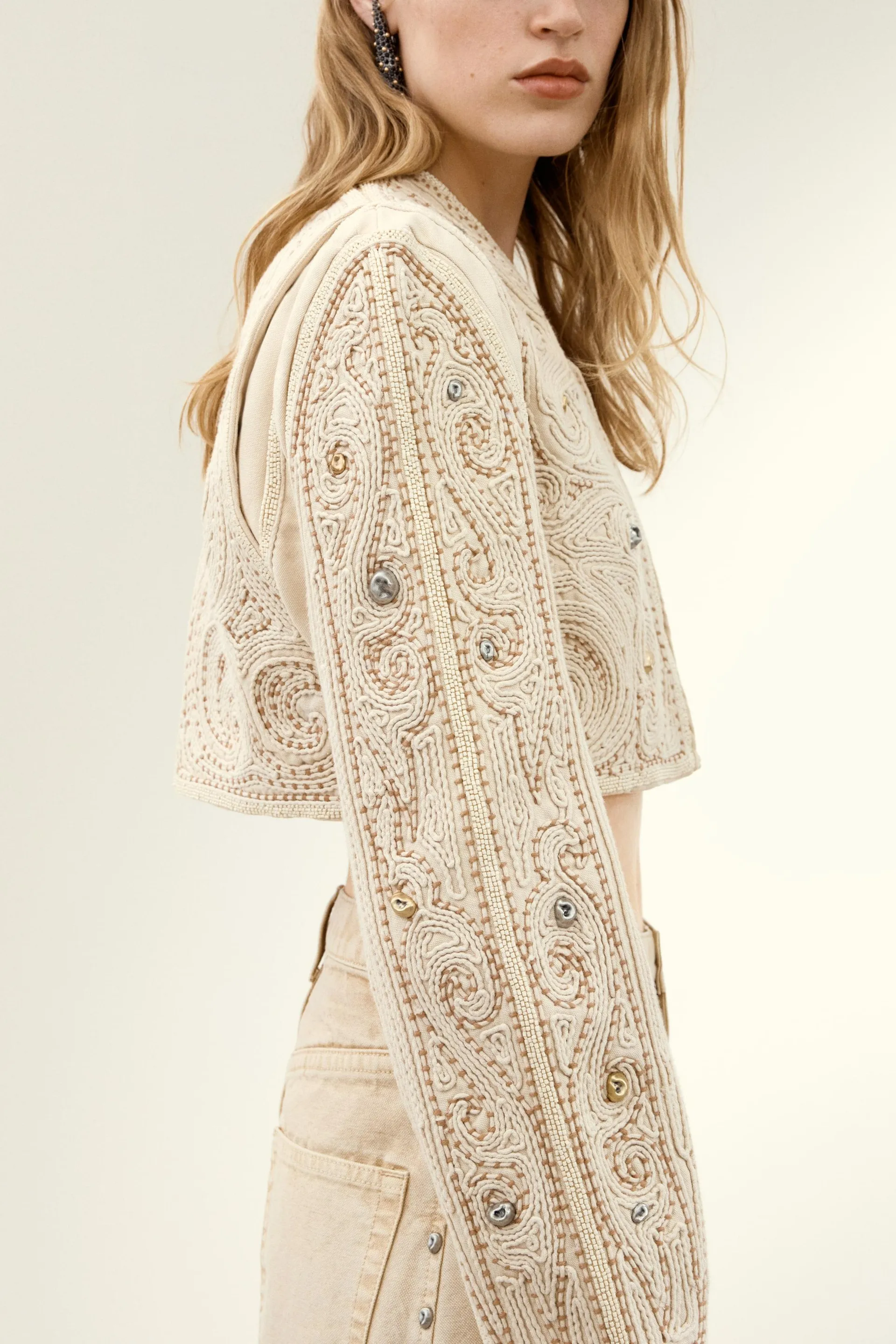 Blazer en toile avec broderies
