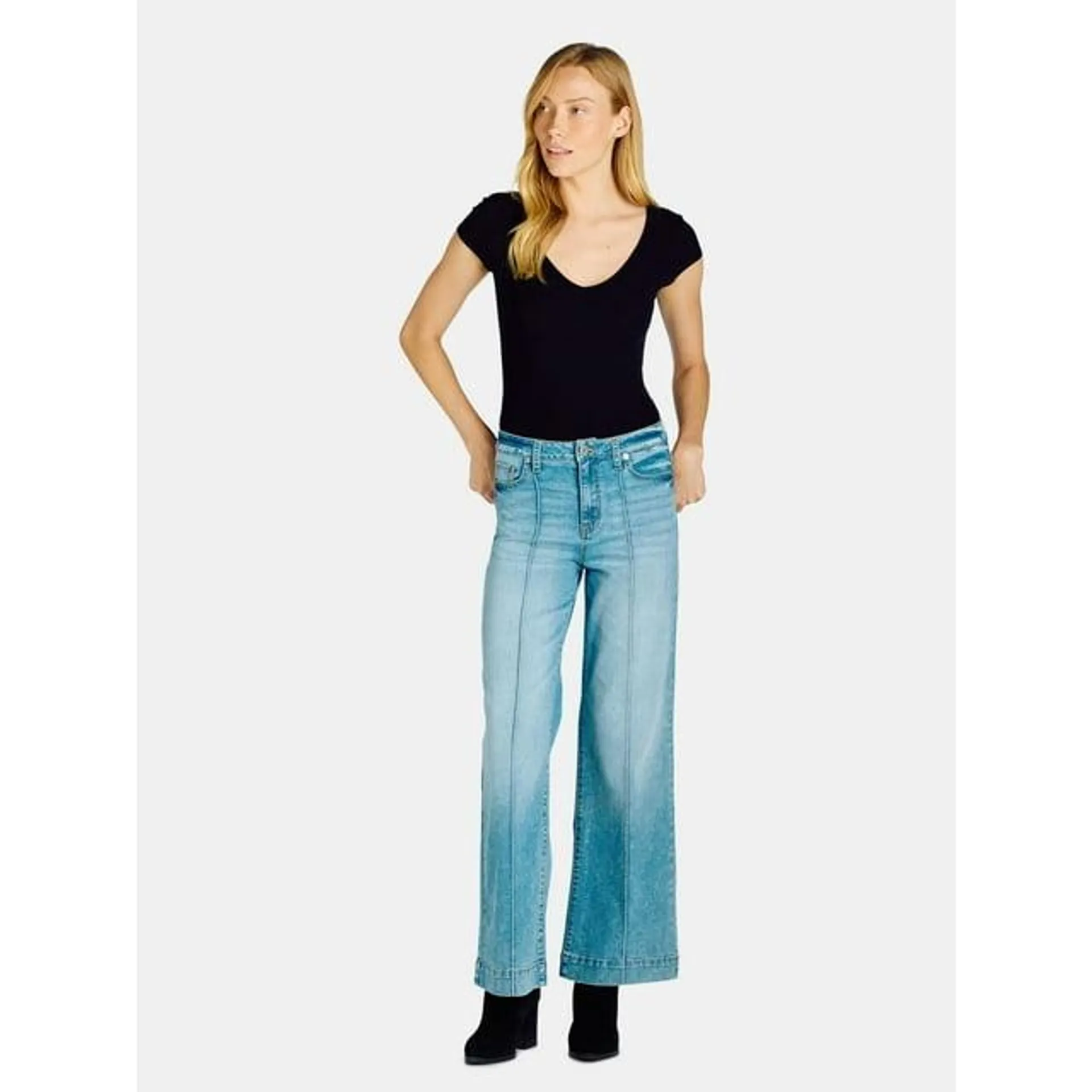 Time and Tru Women's High Rise Wide Leg Jeans, 31" Inseam, Sizes 2-20