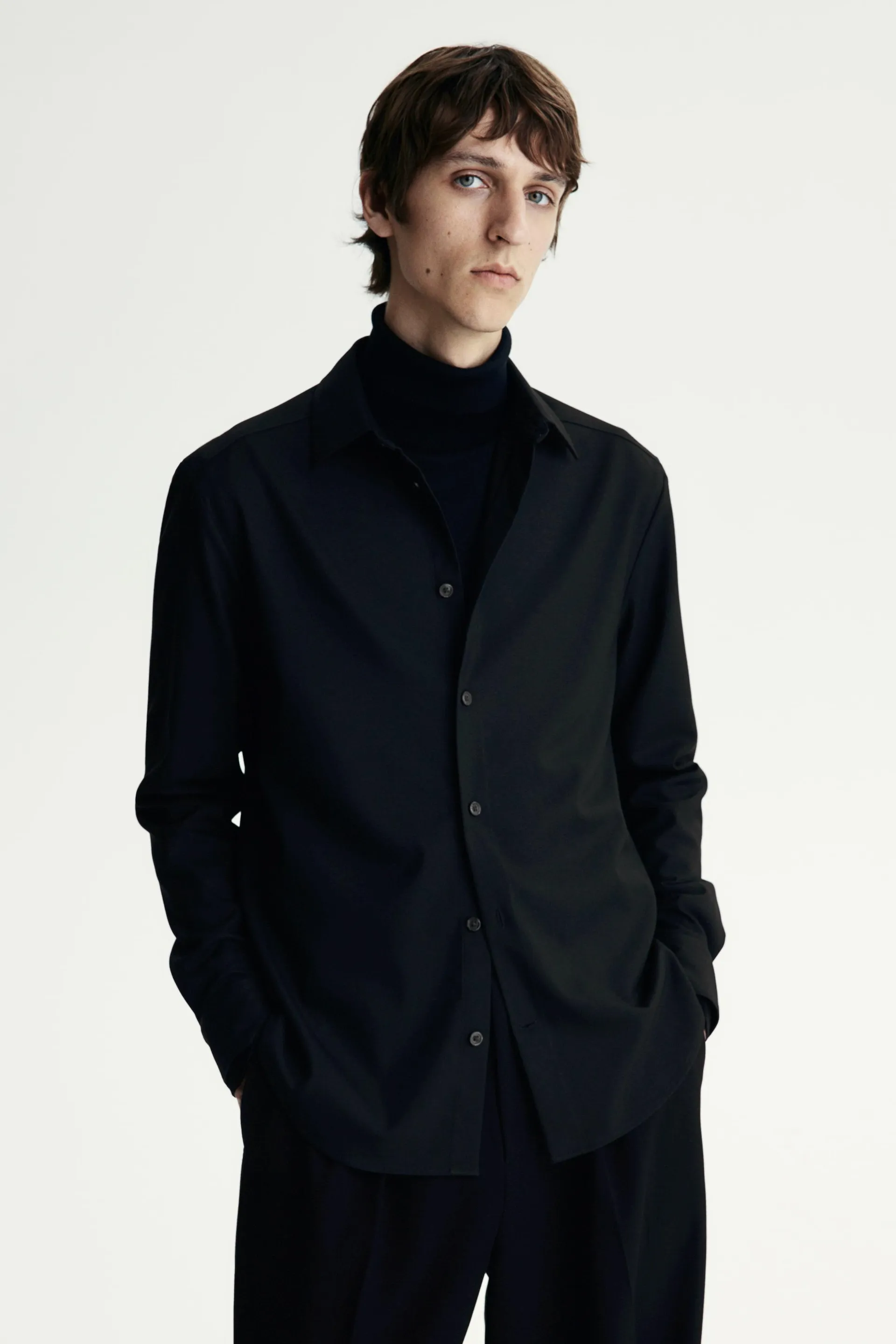 Chemise coupe classique en sergé