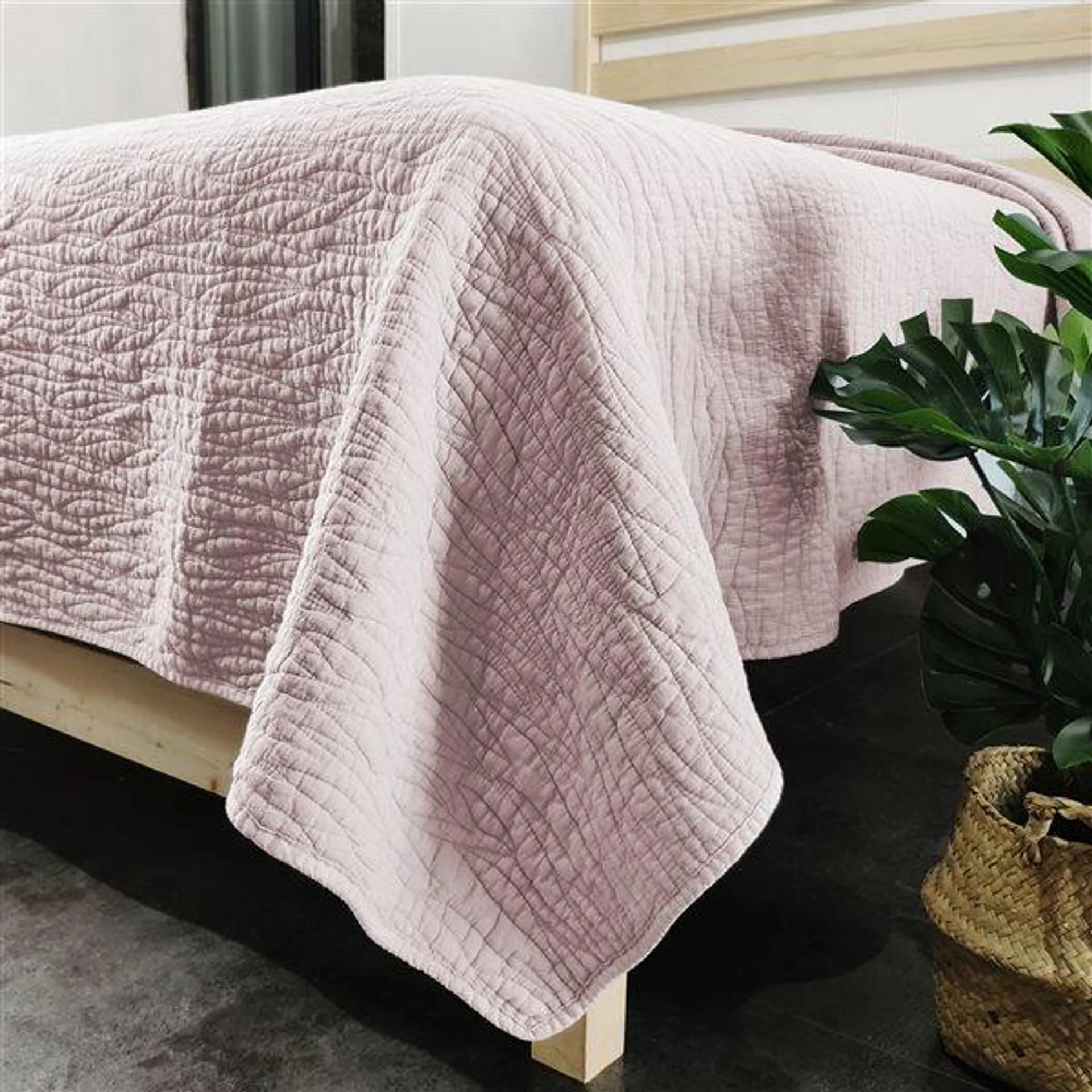 Ensemble de courtepointe Carson par Gouchee Home pour grand lit rose, 3 pièces