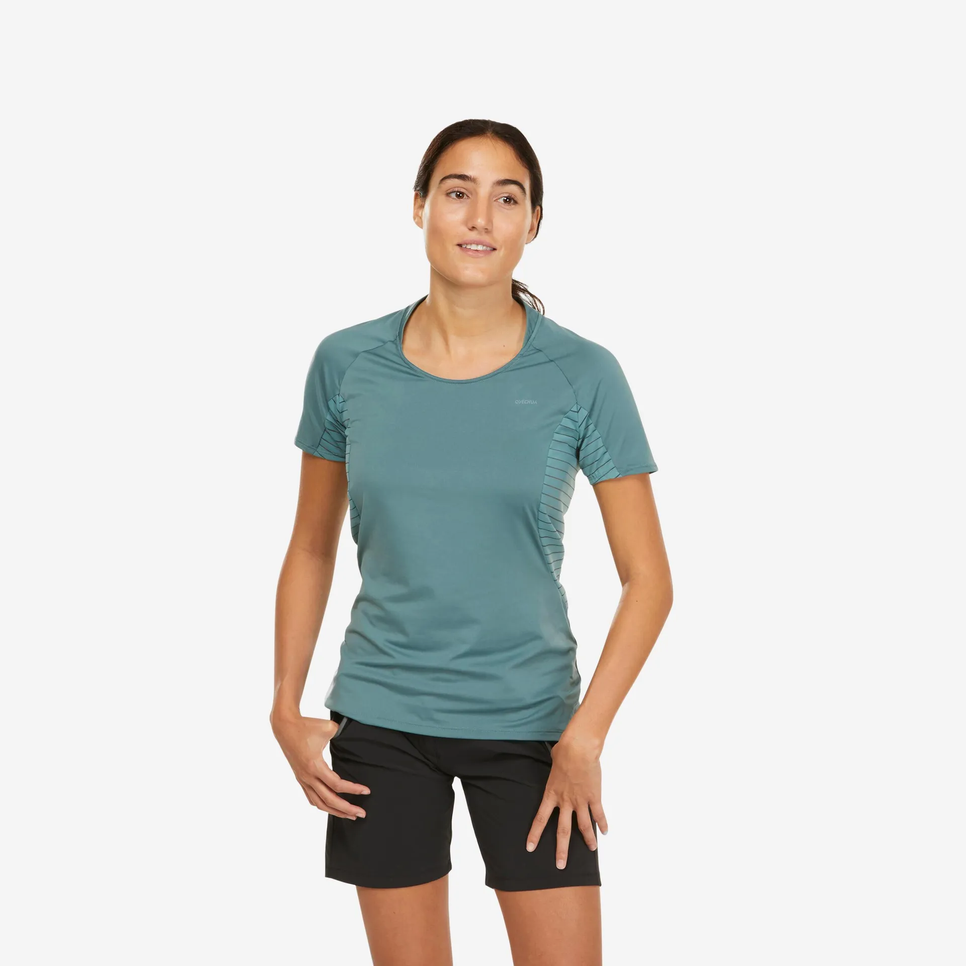 POLERA SENDERISMO MUJER MH500 VERDE