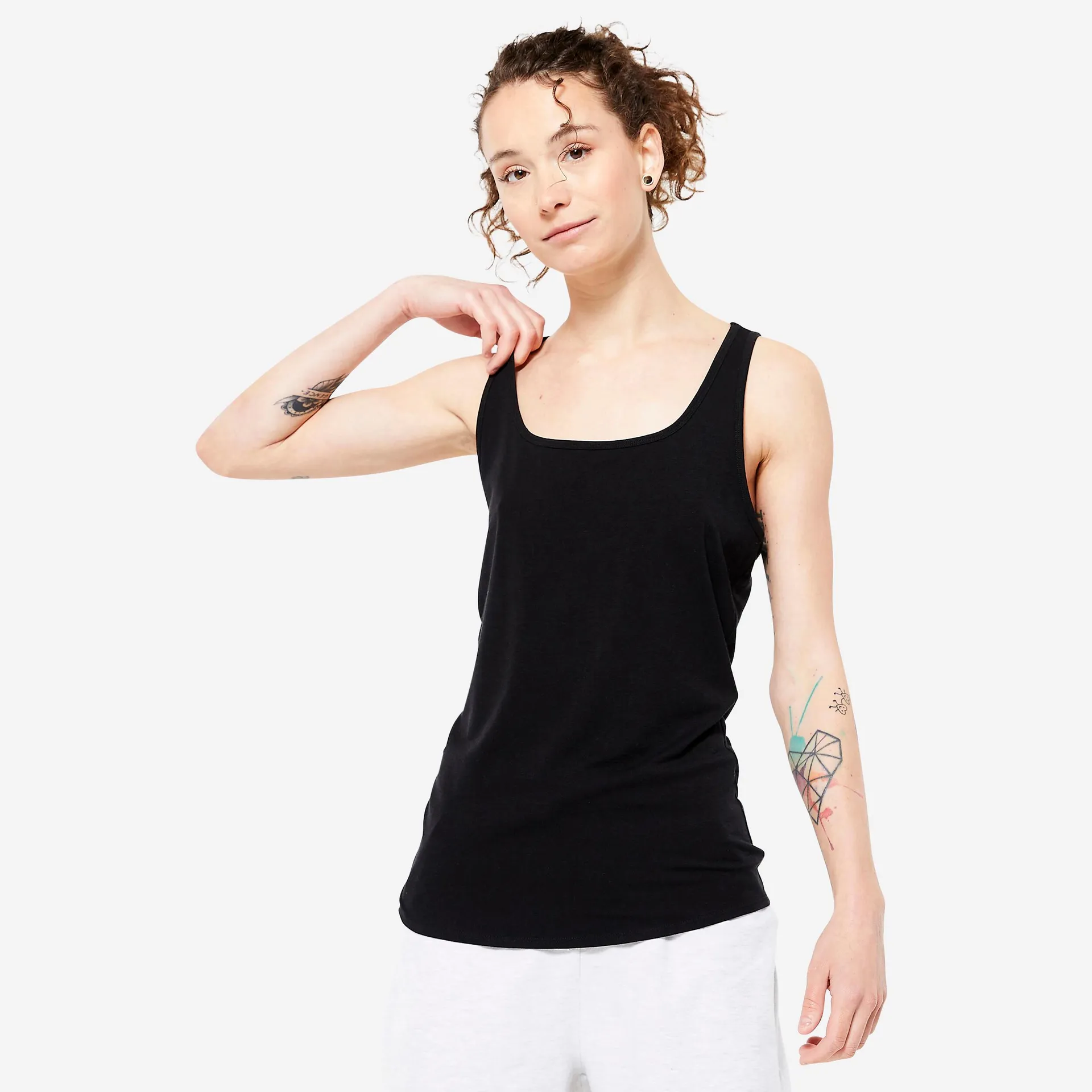 POLERA SIN MANGAS FITNESS MUJER NEGRO ULTRA CORTE SLIM CUELLO REDONDO