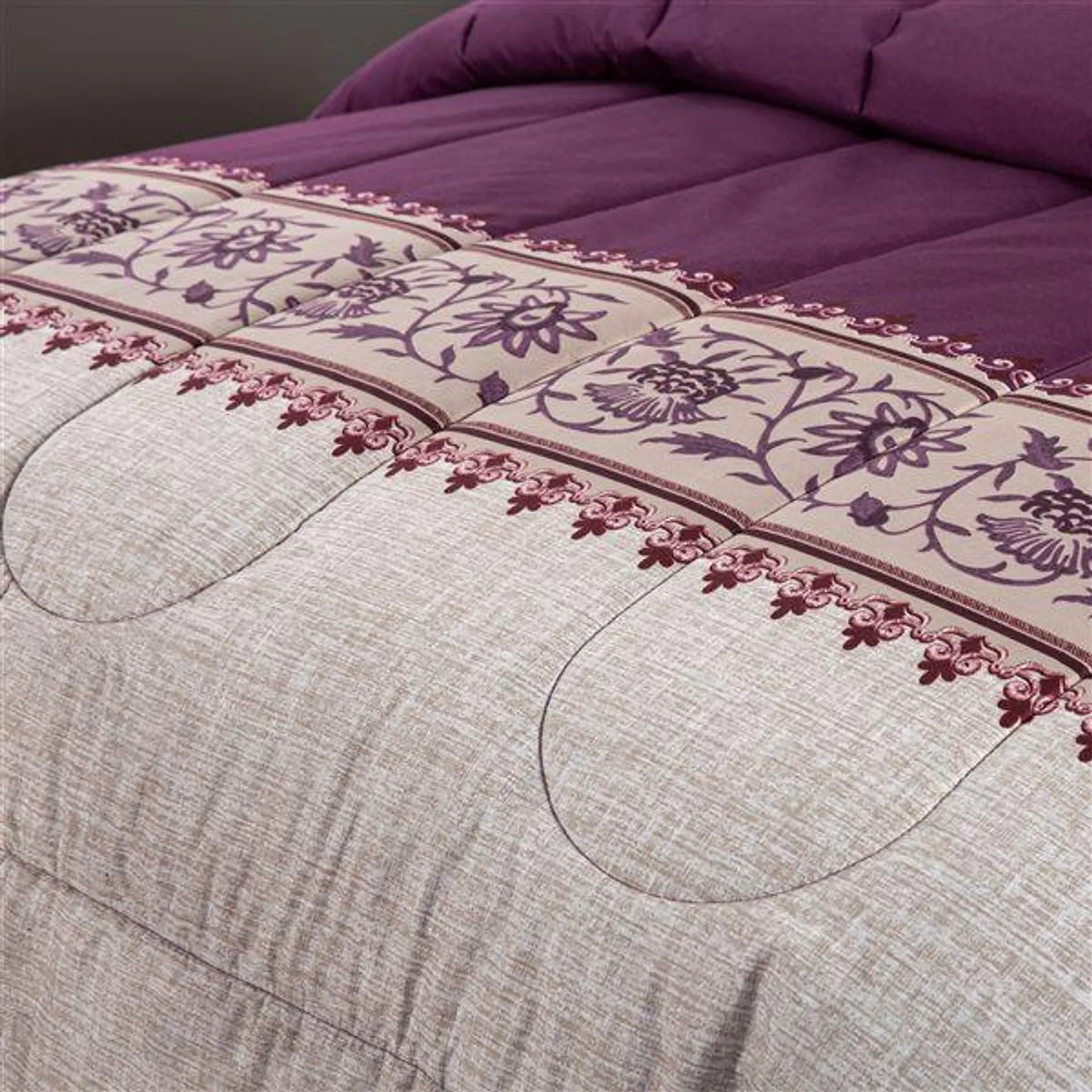 Ens. de courtepointe florale Marina Decoration pour grand lit en microfibre mauve avec rembourrage en polyester, 7 mcx