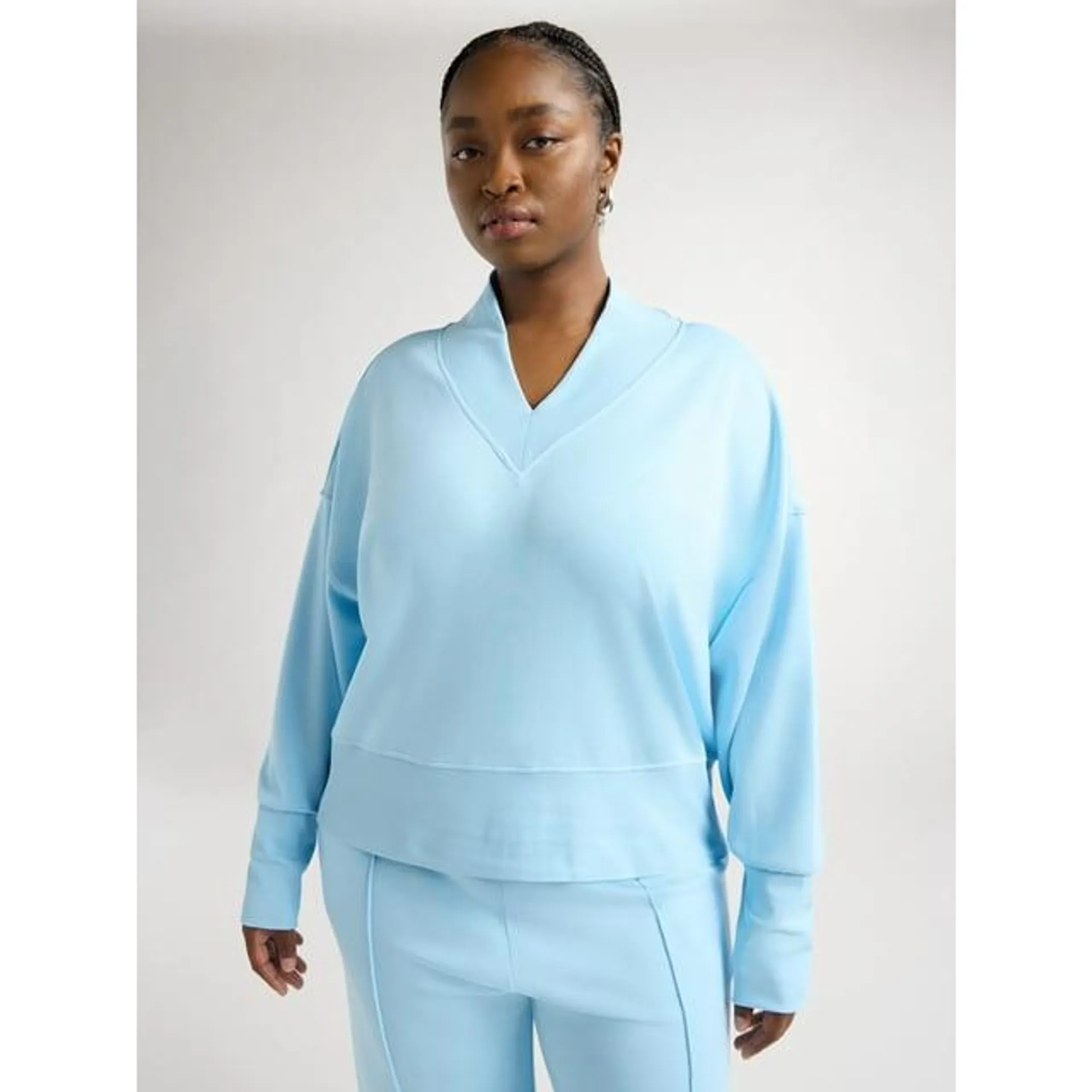 Scoop Women's and Women's Plus Ultimate ScubaKnit V-Neck Sweatshirt, Sizes XS-4X