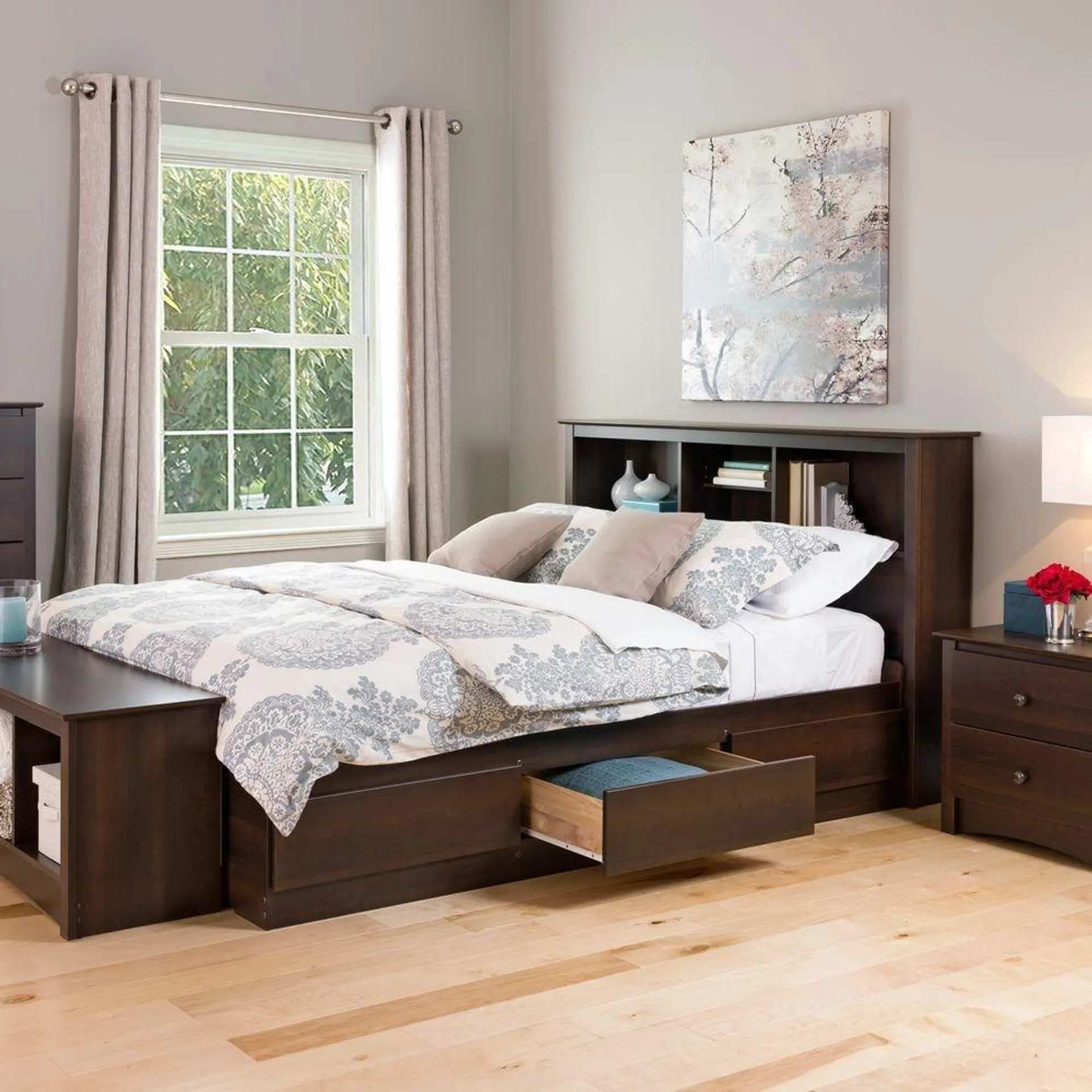 Fremont Queen Wood Storage Bed