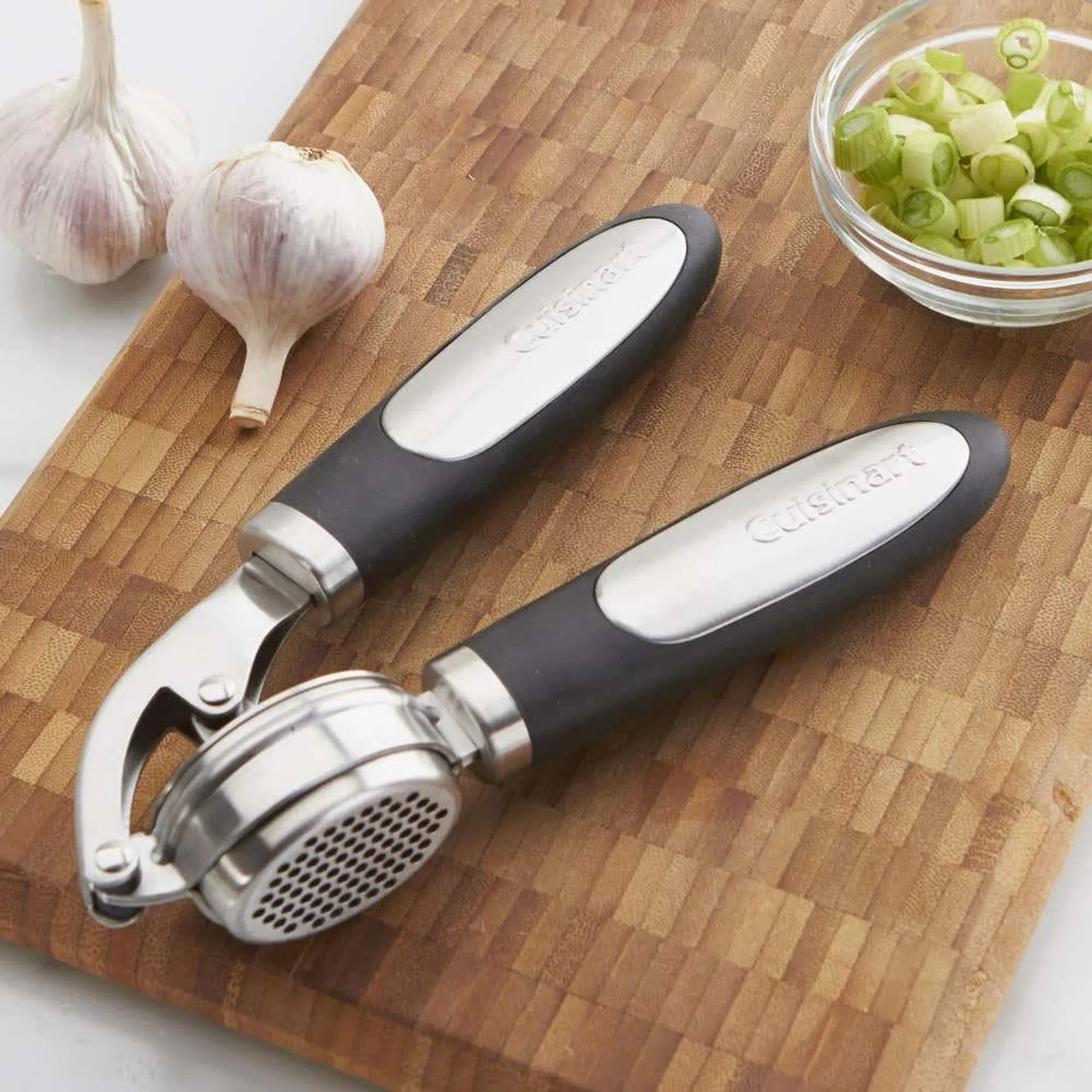 Cuisinart Elements Garlic Press (Black/Stainless Steel)