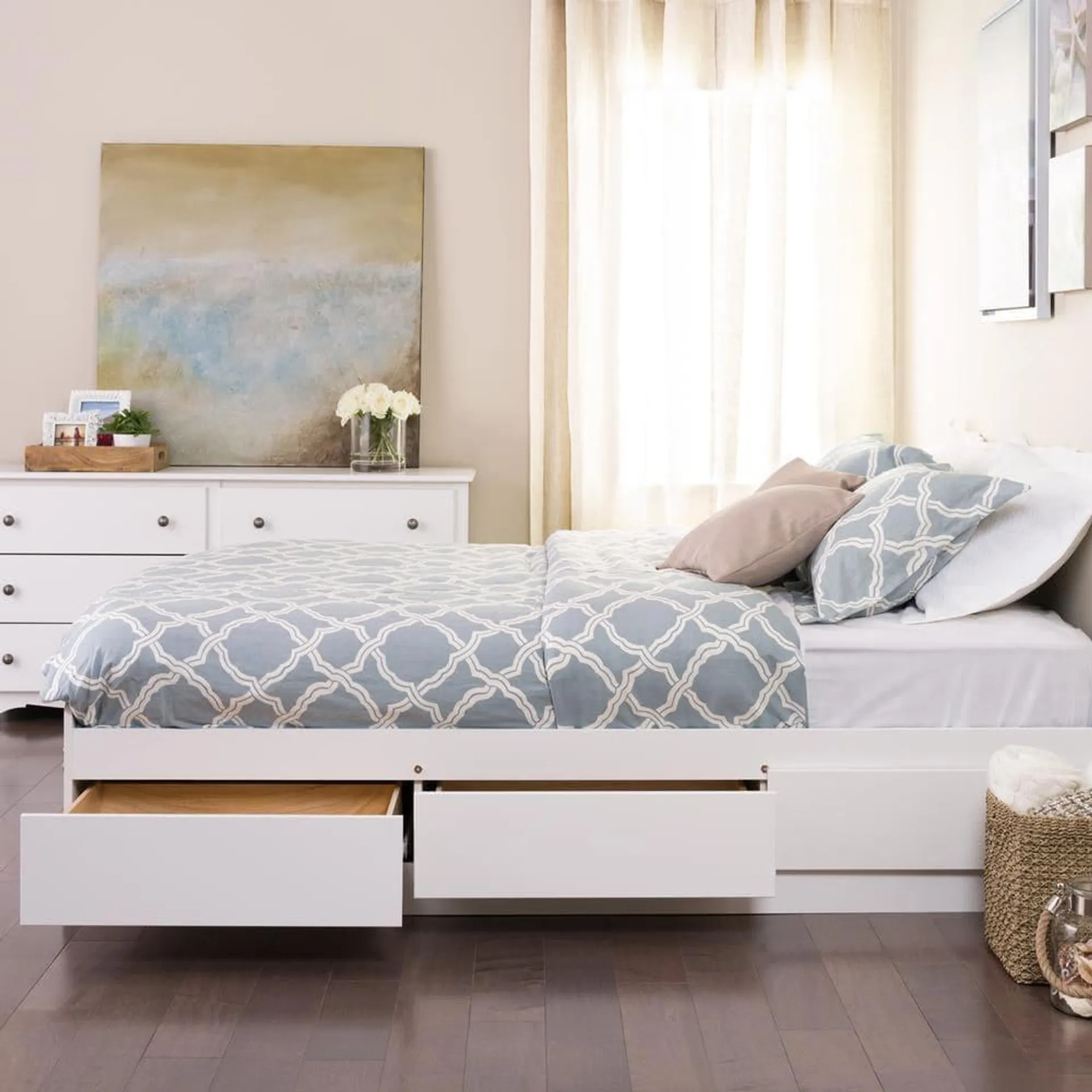 Twin Mate's Platform Storage Bed in White with 3 Drawers