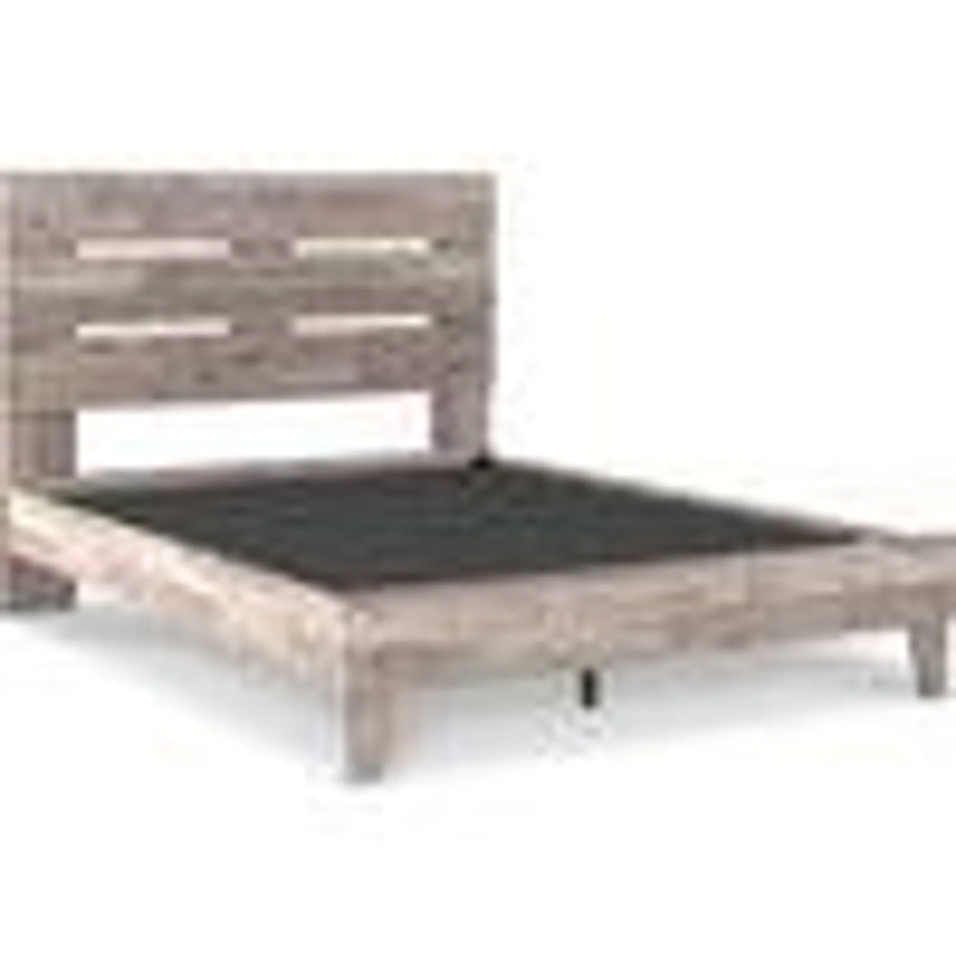 Neilsville Queen Platform Bed - Whitewash