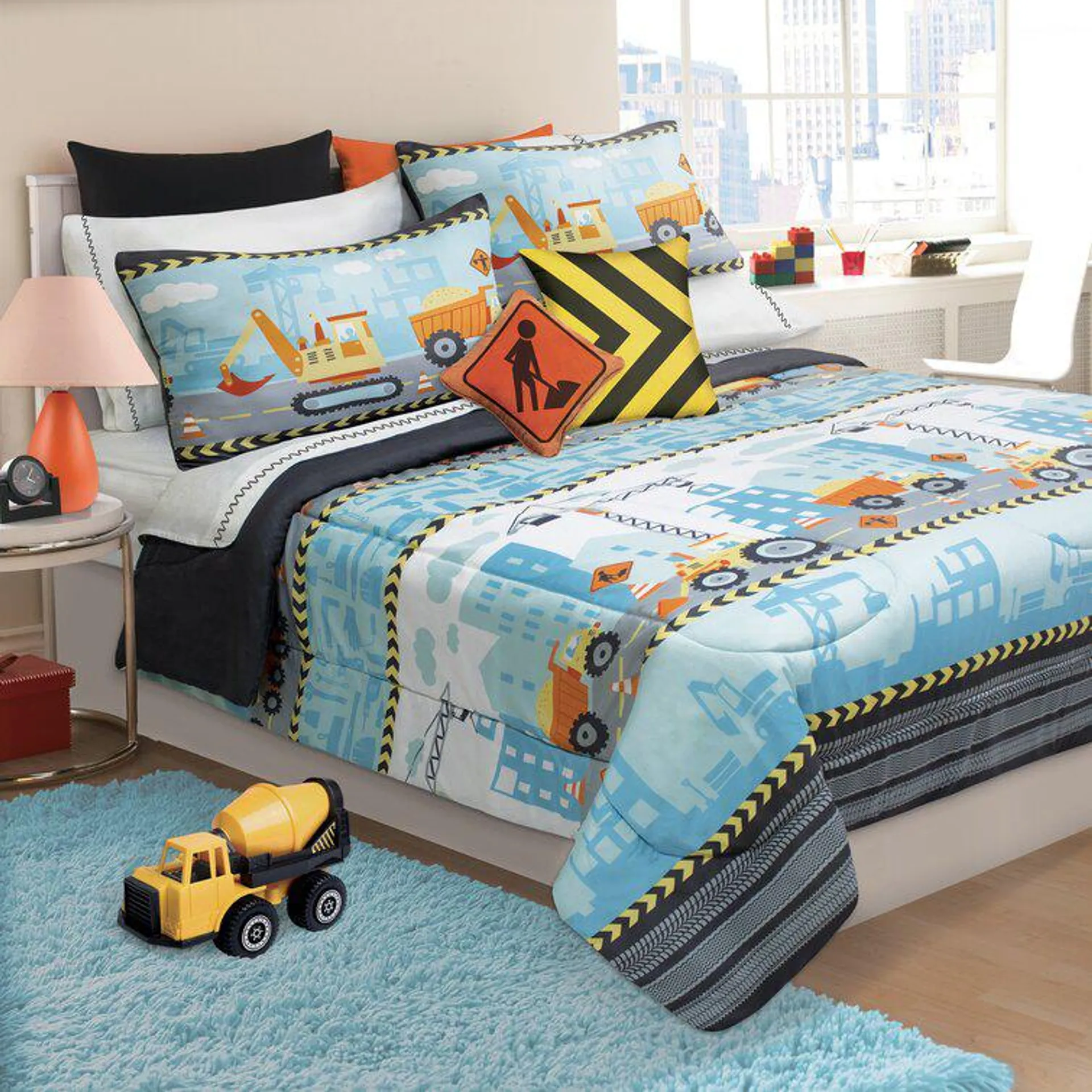 Gilberto Modern & Contemporary Microfiber Comforter Set