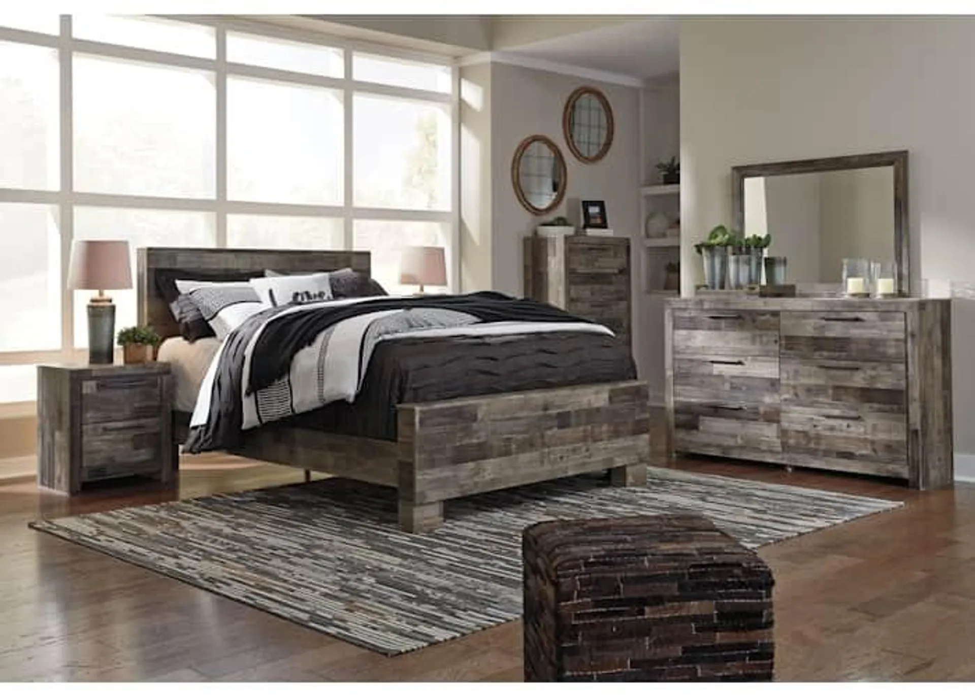 Derekson 5 Piece Queen Panel Bedroom - Multi Gray