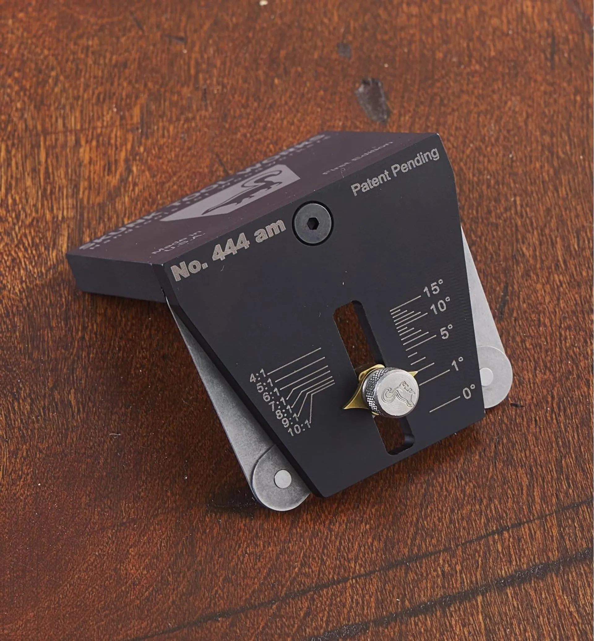 No. 444 am Adjustable Dovetail Marker