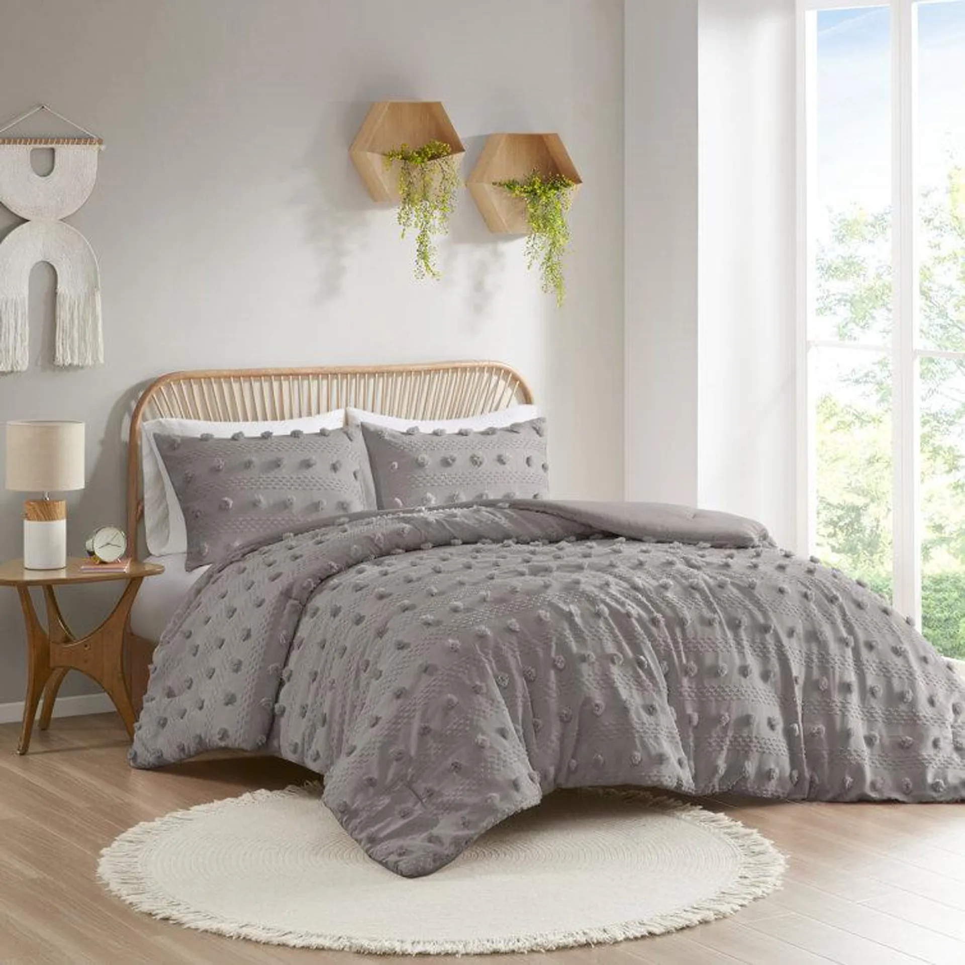 Arami Clip Jacquard Comforter Set