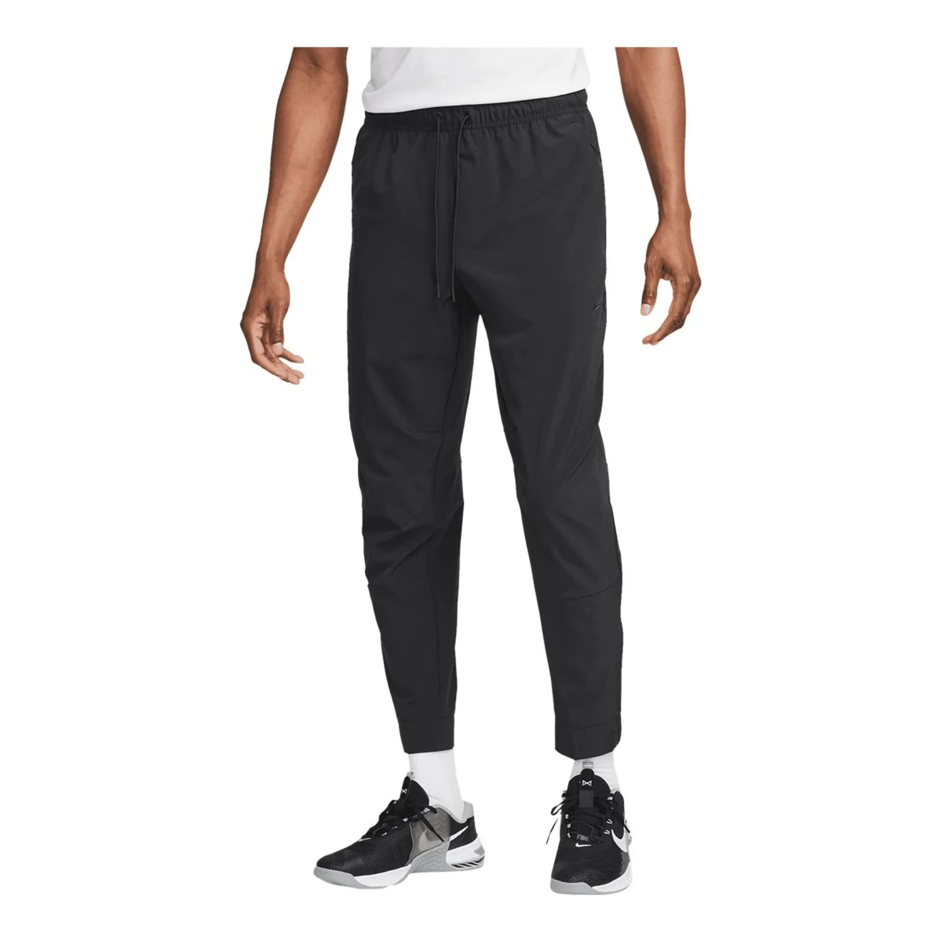 Nike Men's Dri-FIT Unlimited Taper Pants