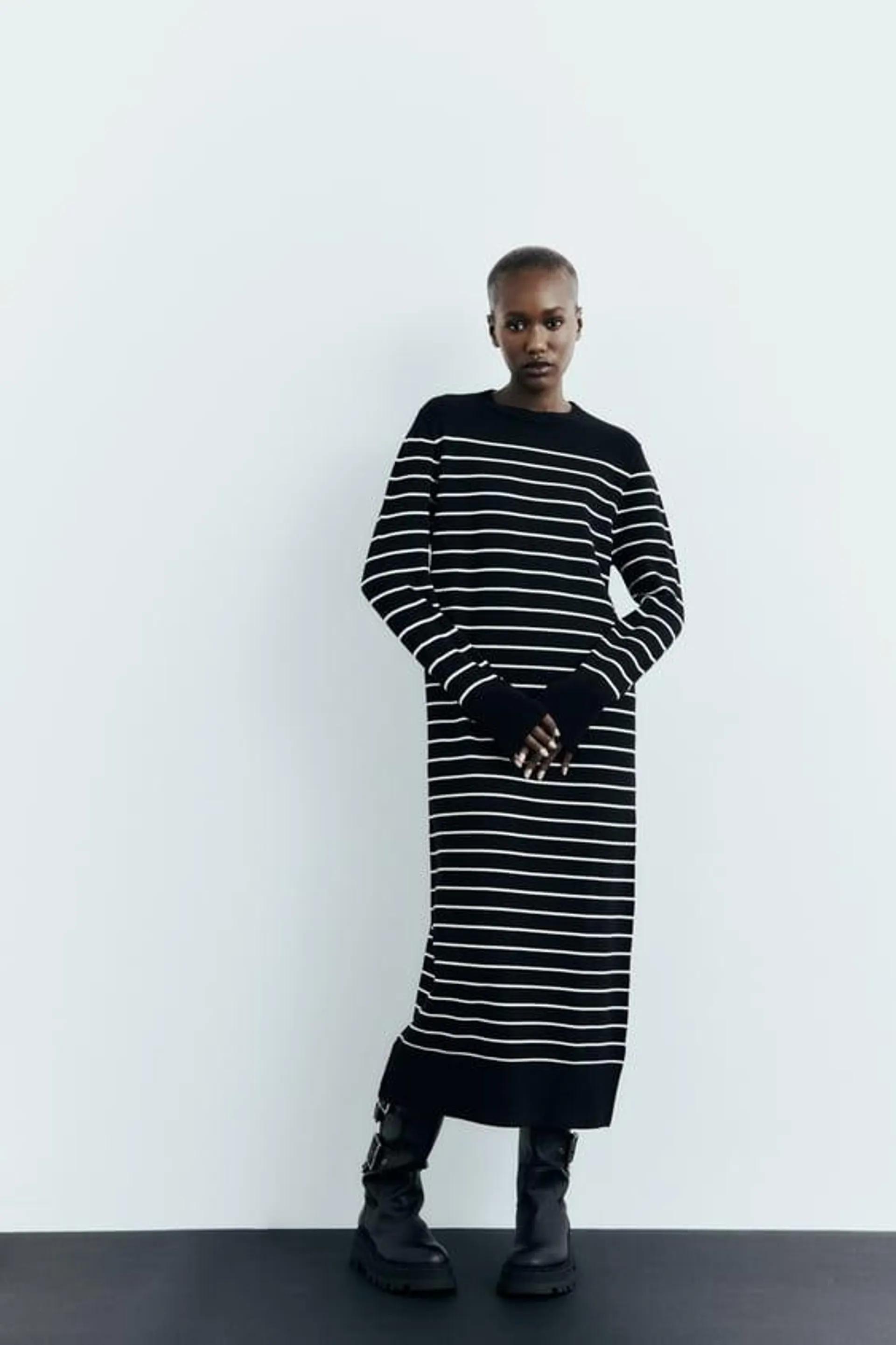 LONG STRIPED KNIT DRESS