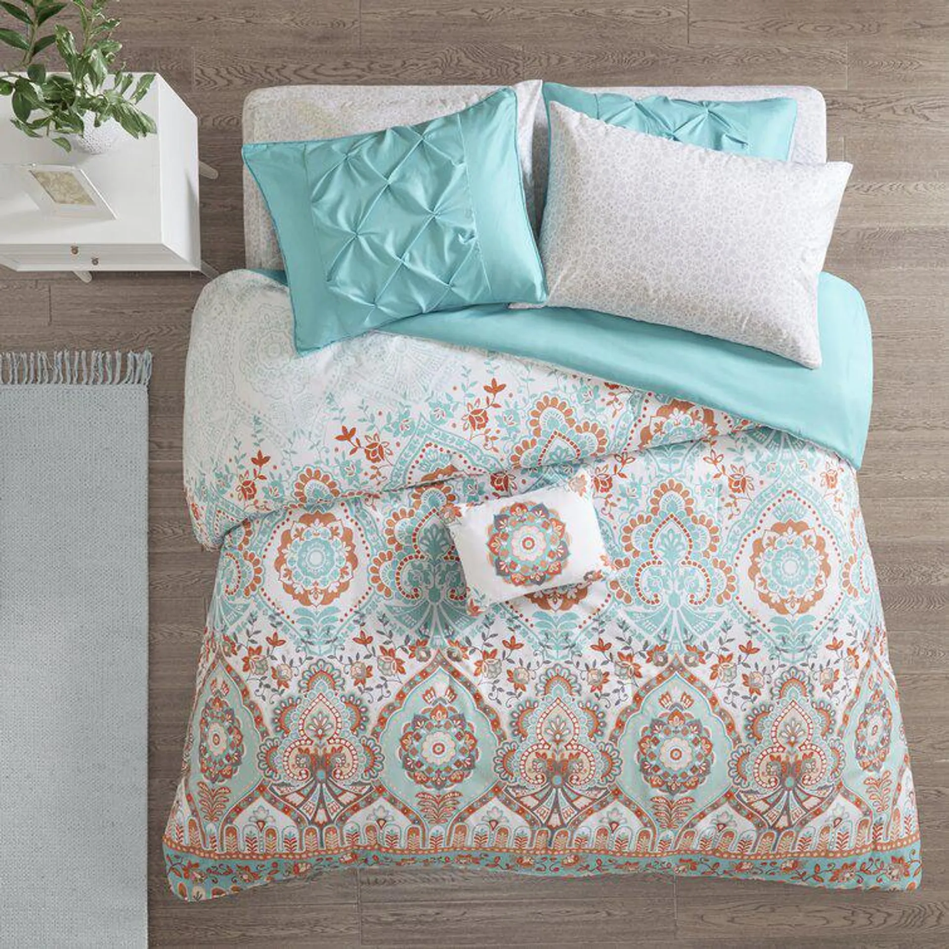Cedrick Complete Bed And Sheet Set