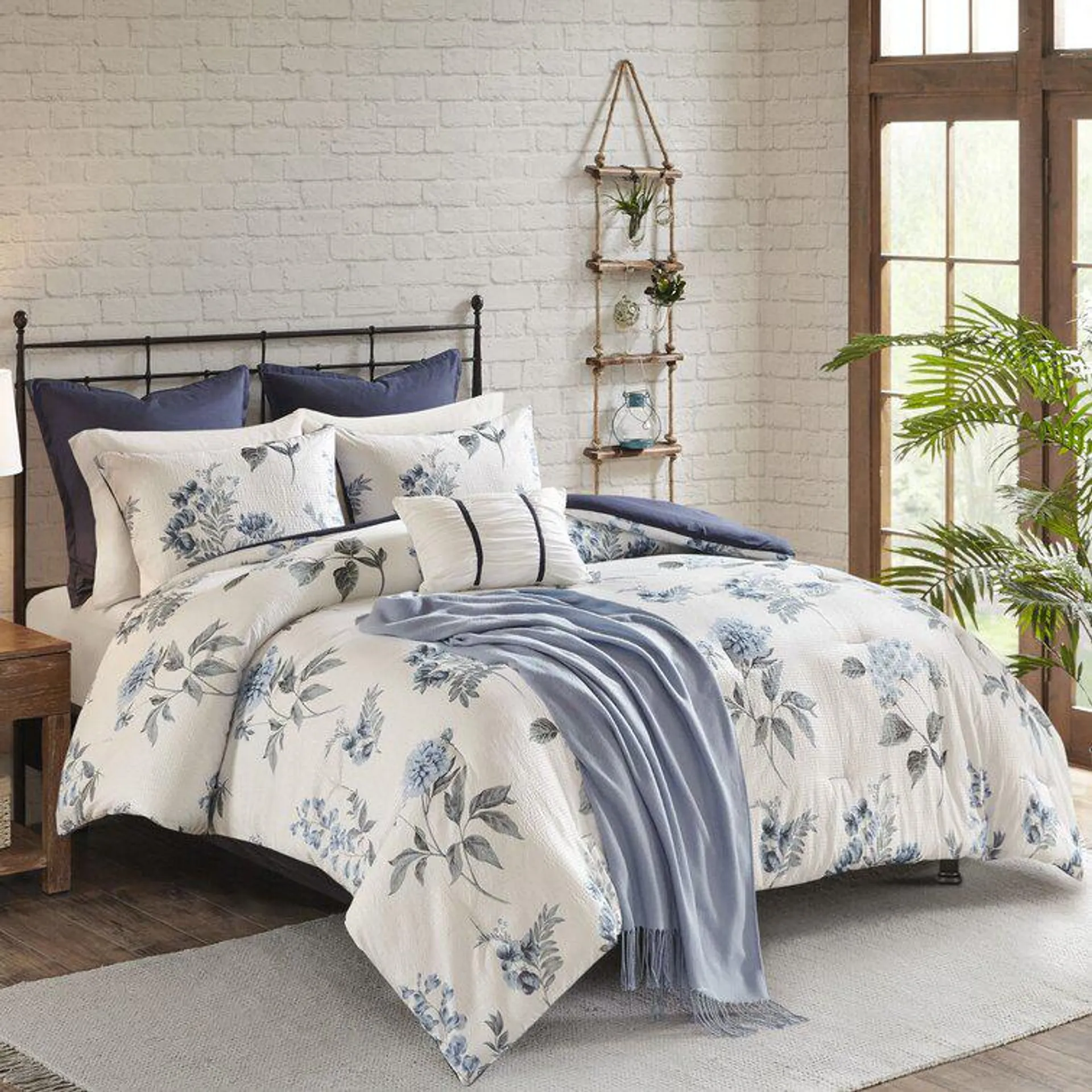 Mondale All Over Floral Seersucker 7 Piece Comforter Set with Throw Blanket