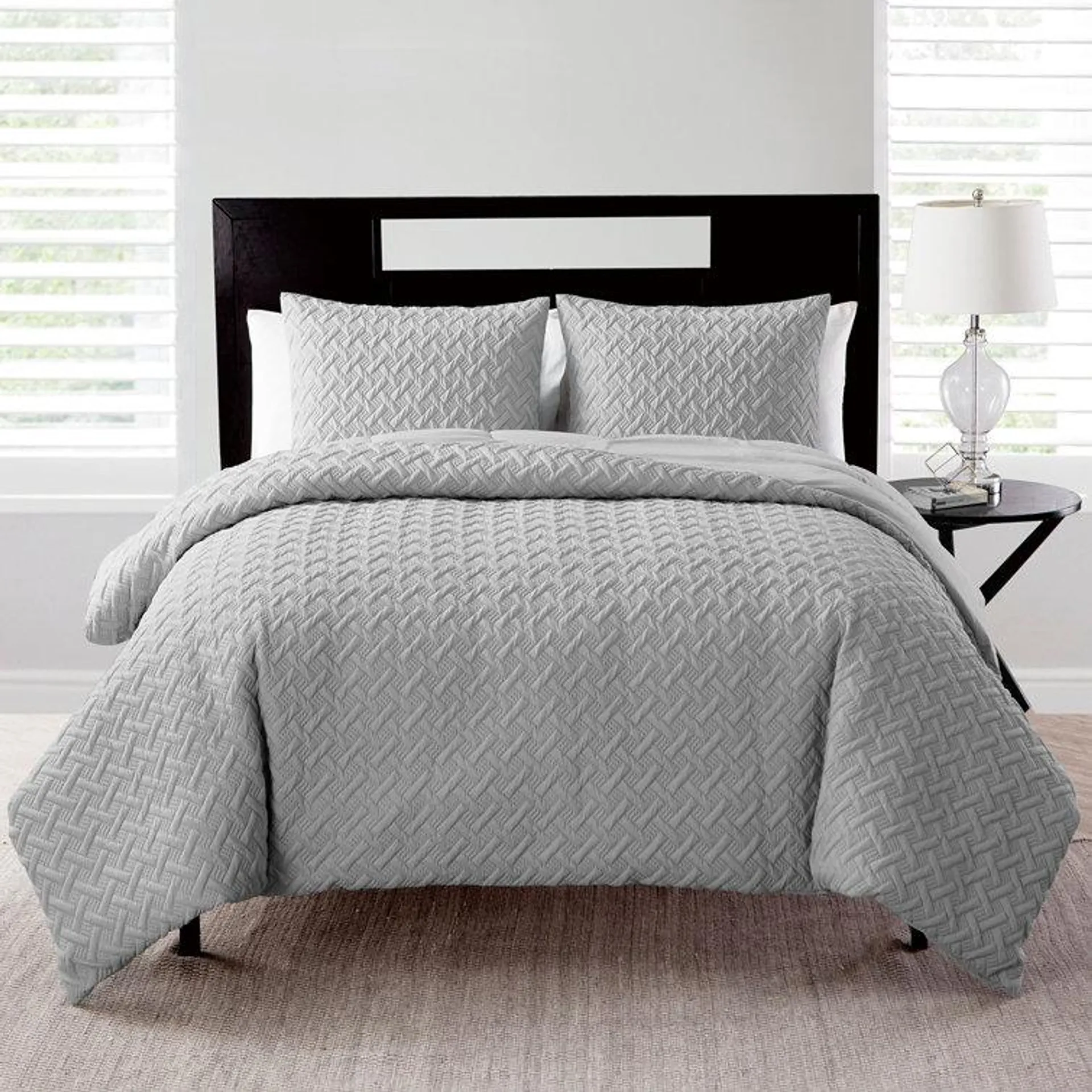 Nina II Modern & Contemporary Polyester Geometric Shapes Comforter Set