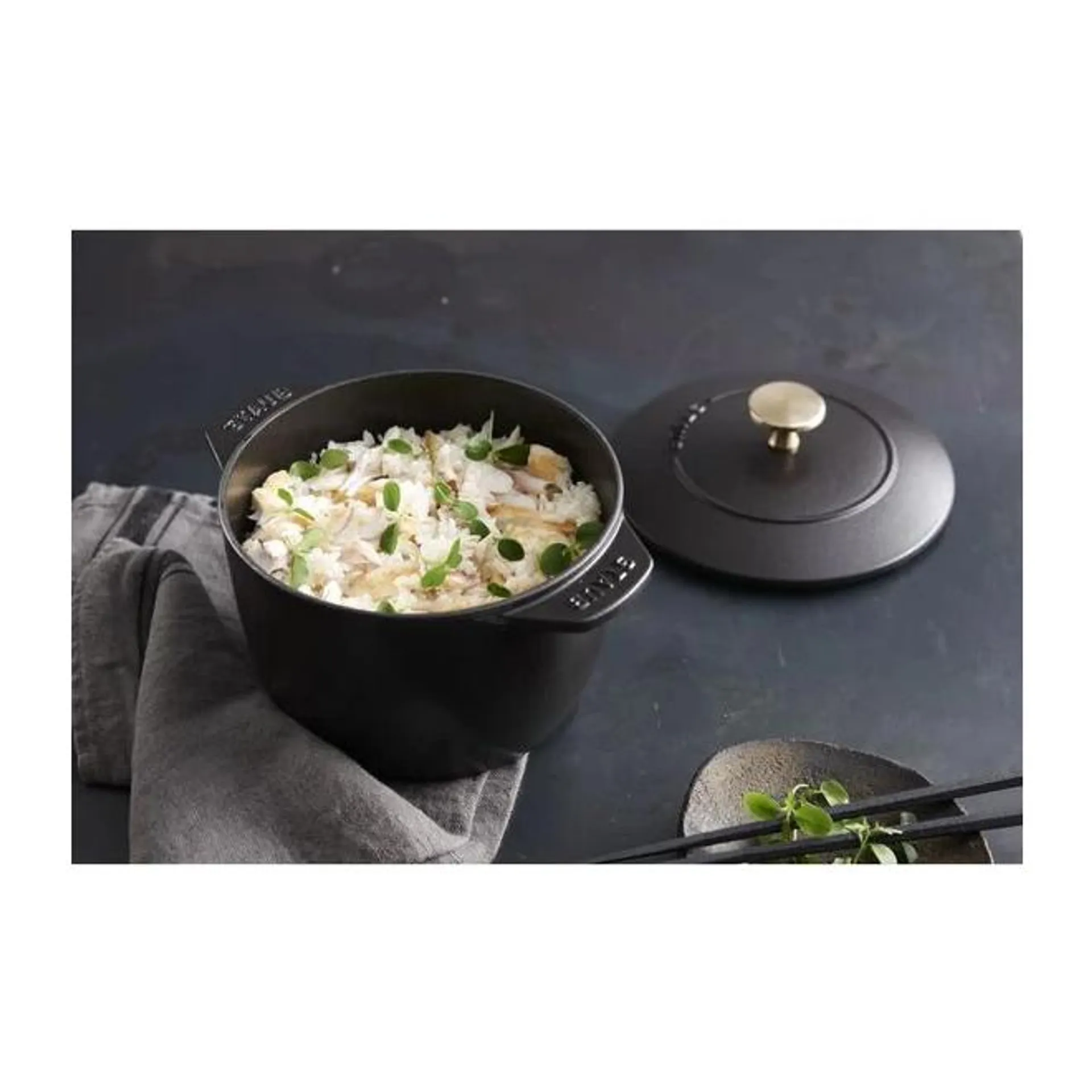 Cast Iron Round Rice Cocotte, Black,1.75L - STAUB