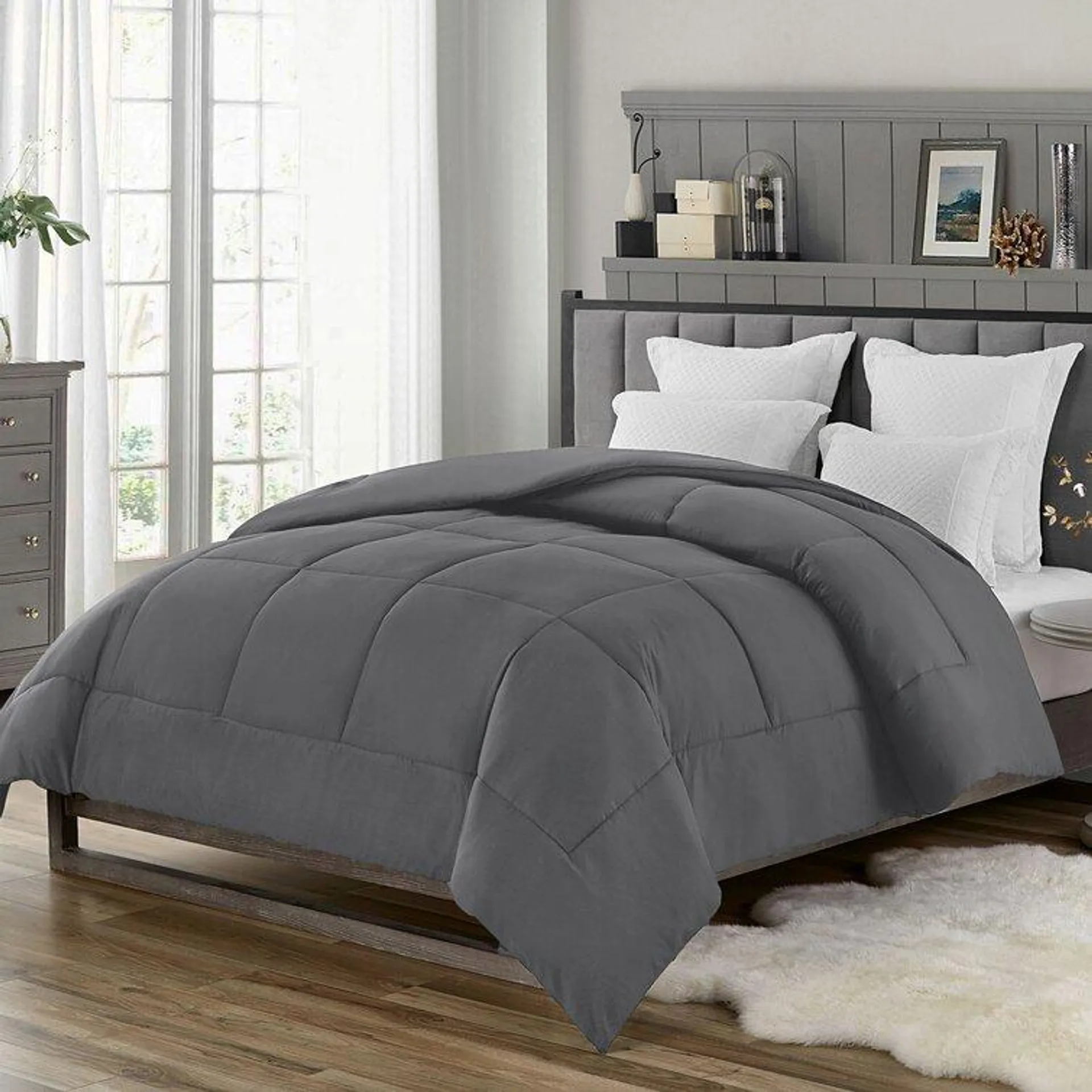 Traditional Solid Colour Comforter