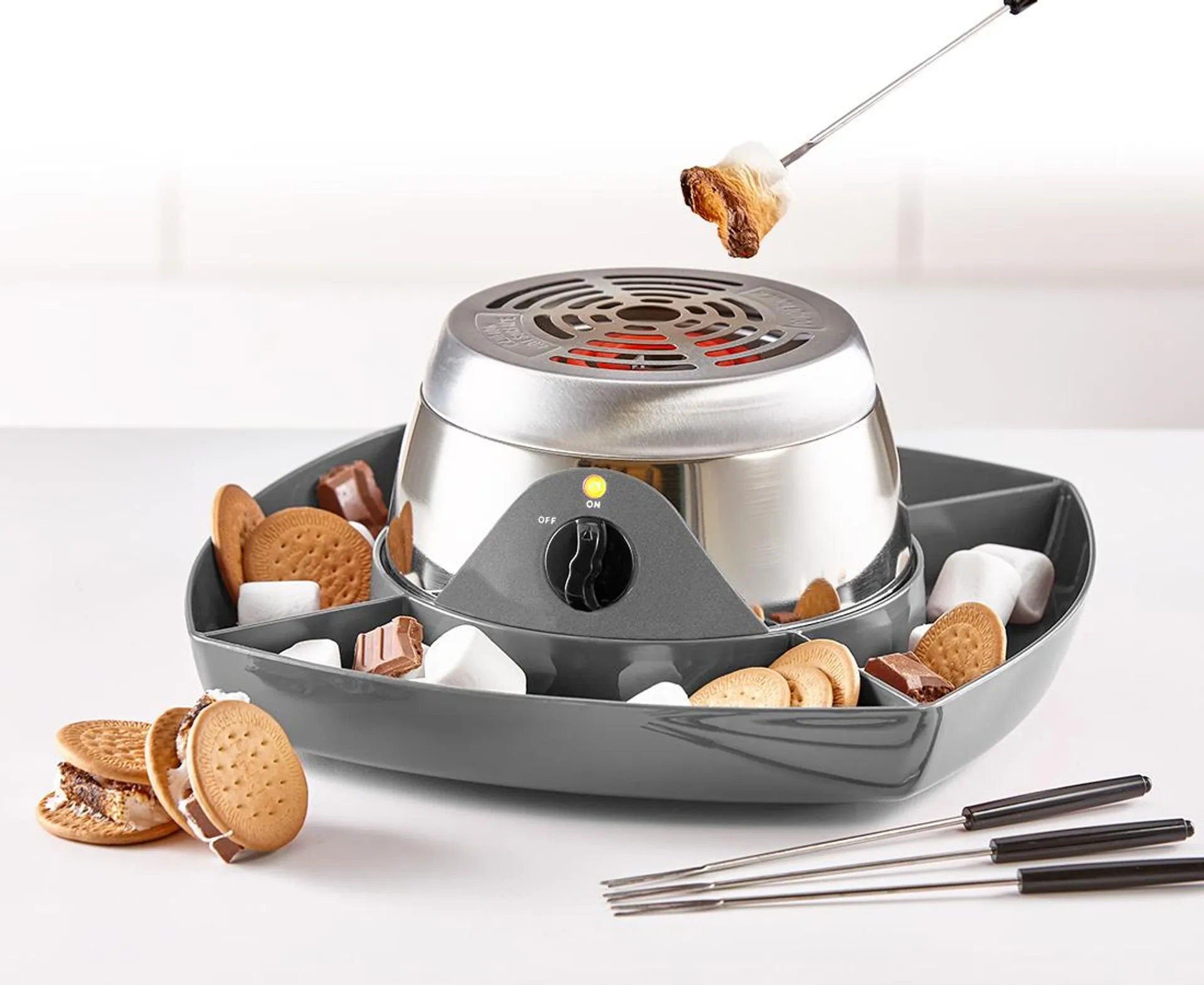 thinkkitchen Dolce S'mores Maker with 4 Skewers, Charcoal