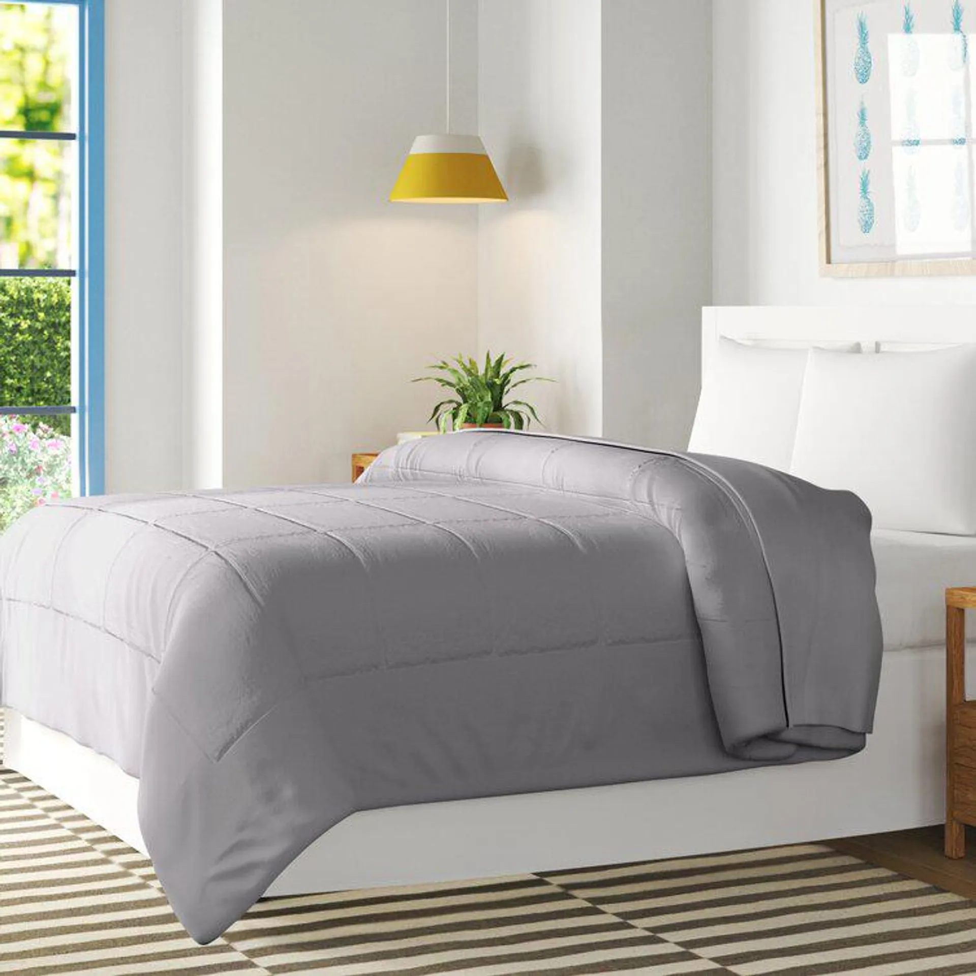 Wayfair Basics® 1800 Series All Season Polyester Down Alternative Comforter