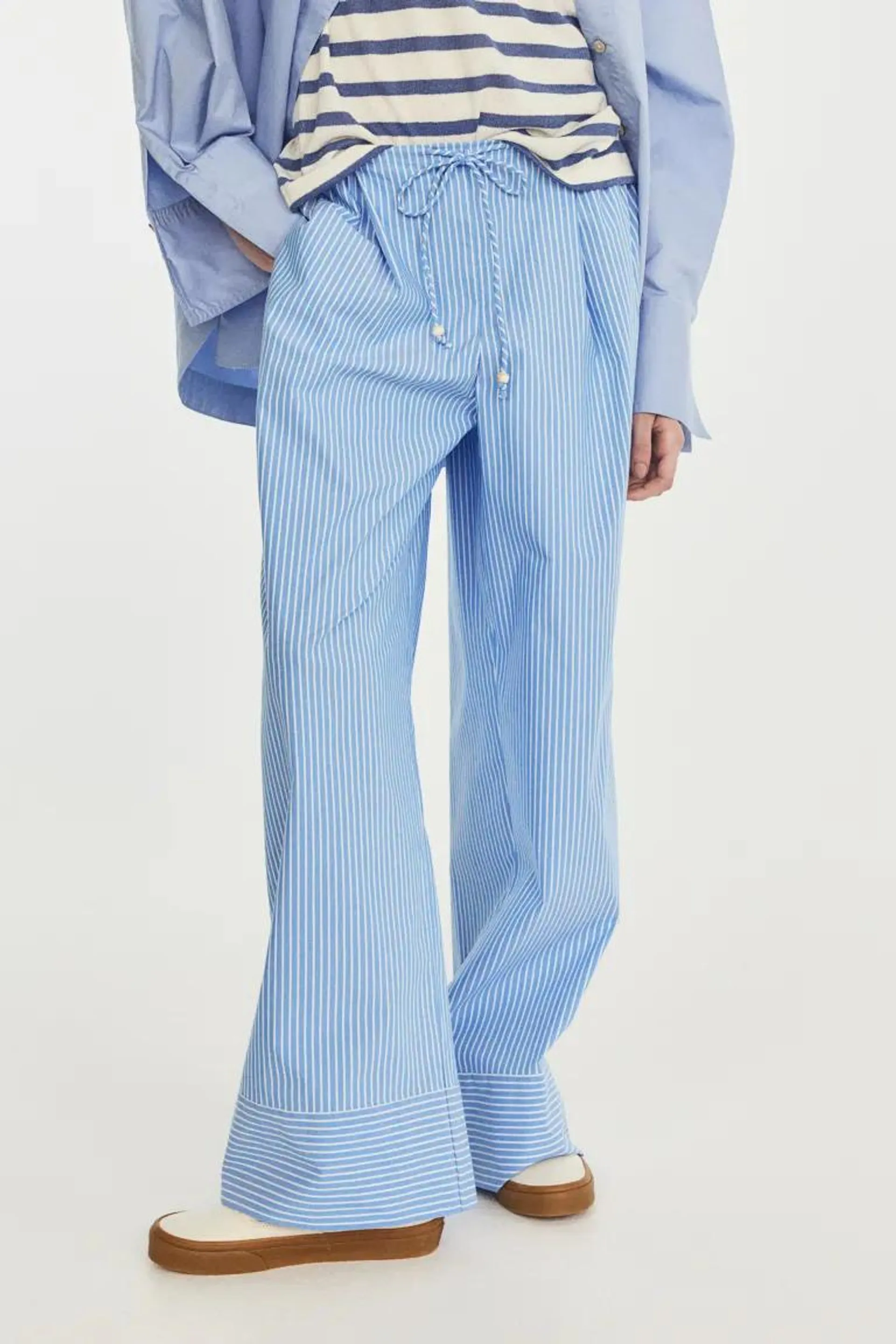 Wide-cut Pull-on Pants