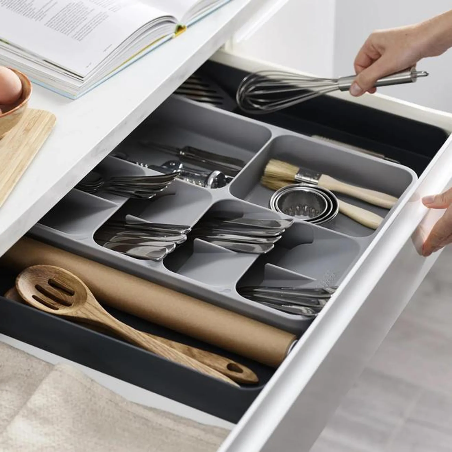 DrawerStore™ Expandable Kitchen Drawer Organizer Tray for Cutlery Utensils & Gadgets - Joseph Joseph