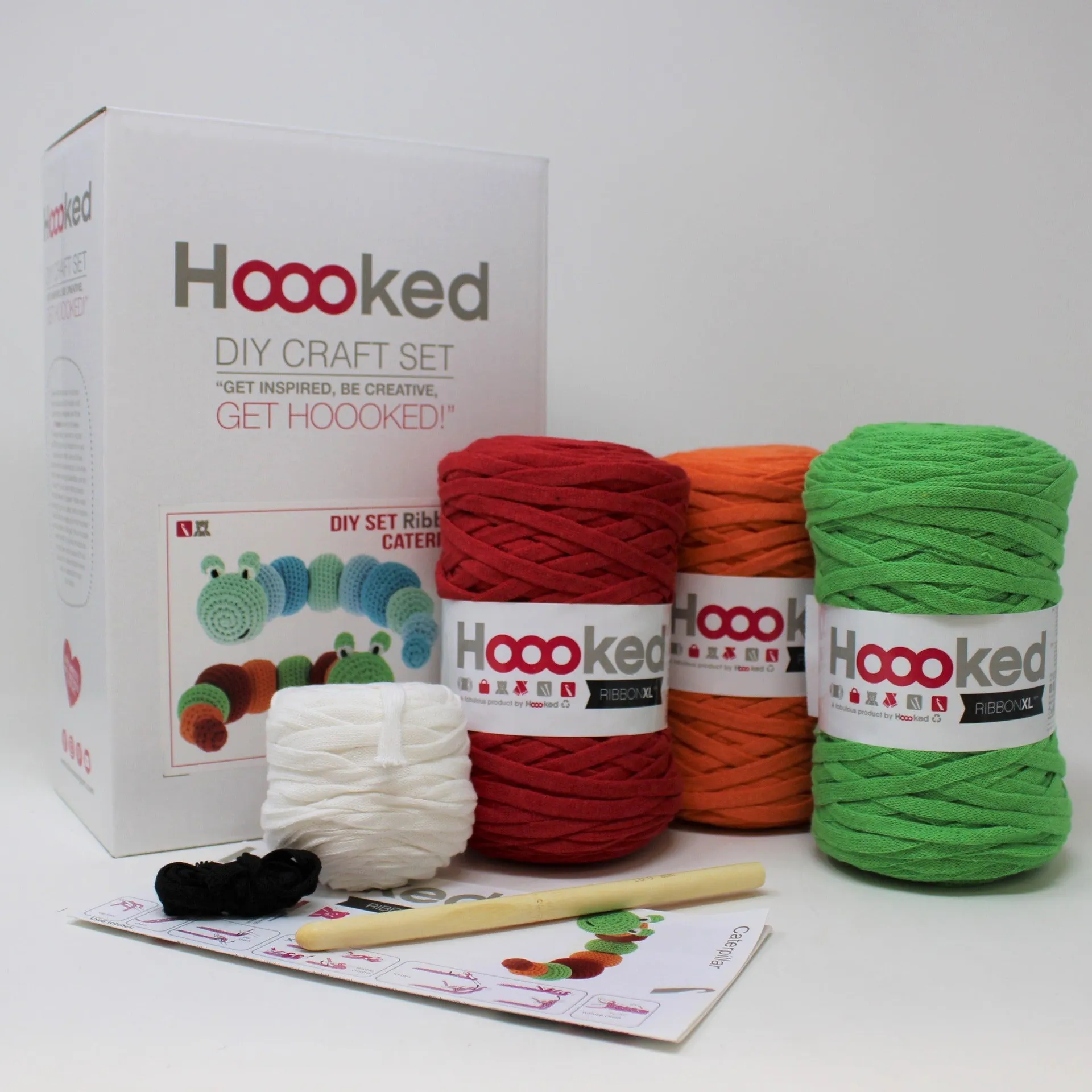Clark & Louise Caterpillar - Crochet Kit - Hoooked RibbonXL