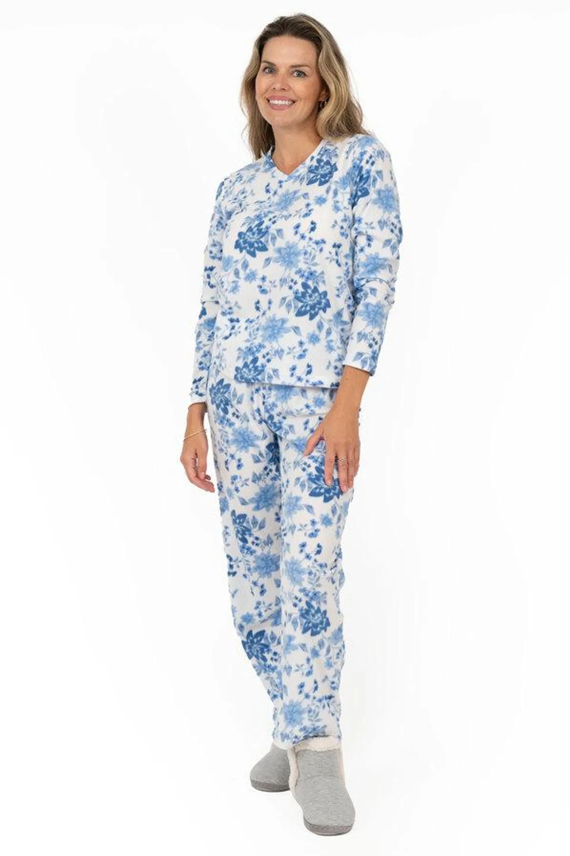 Charmour - Gift packaged v-neck micropolar PJ set