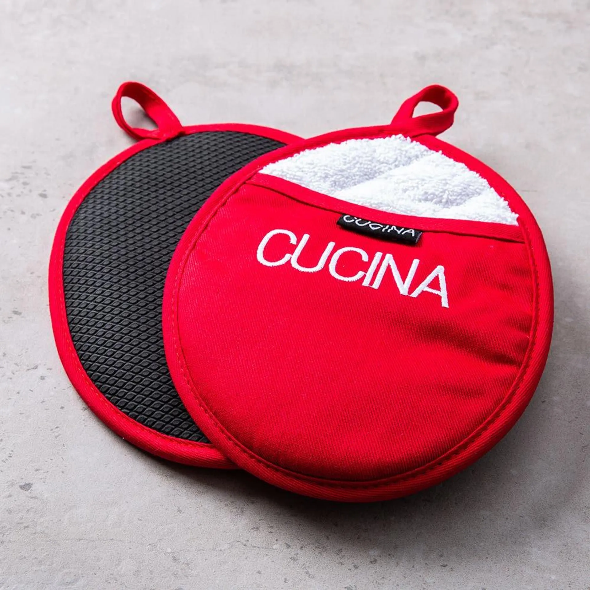 Harman Cucina Pot Holder - Set of 2 (Red)