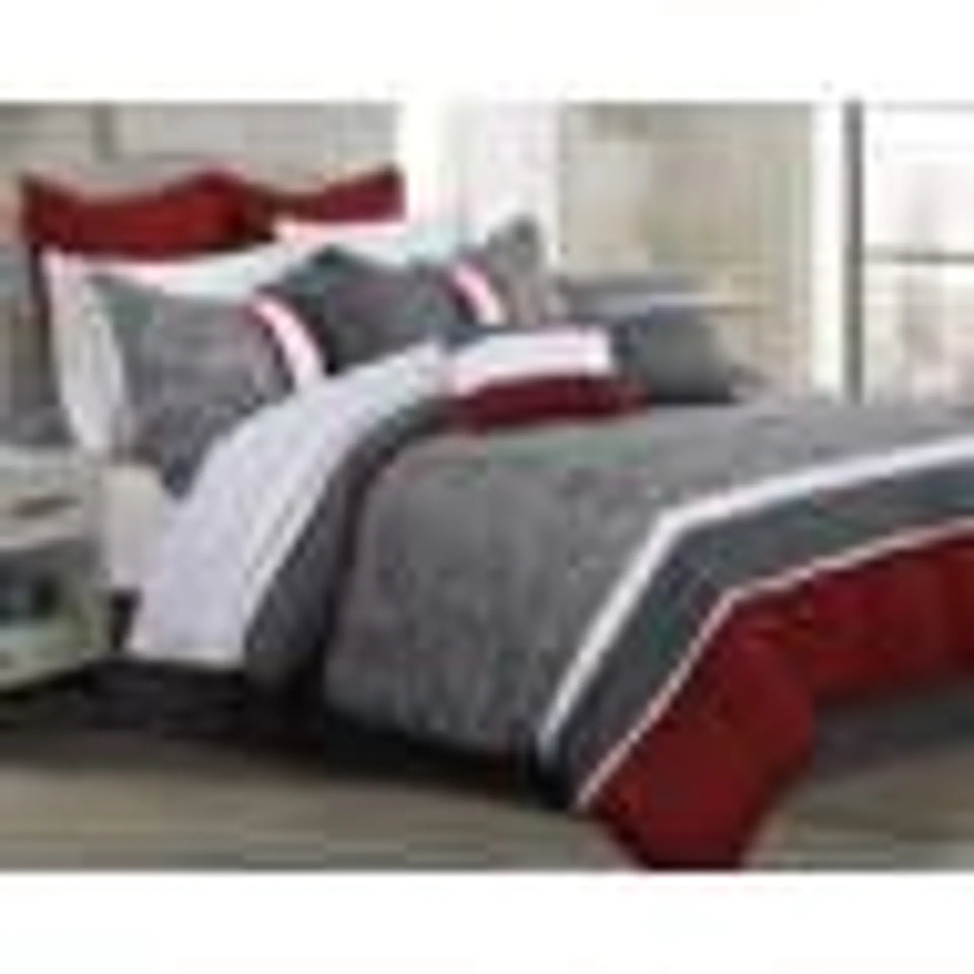 Safdie Luxury Home Geometric Shapes Comforter Set