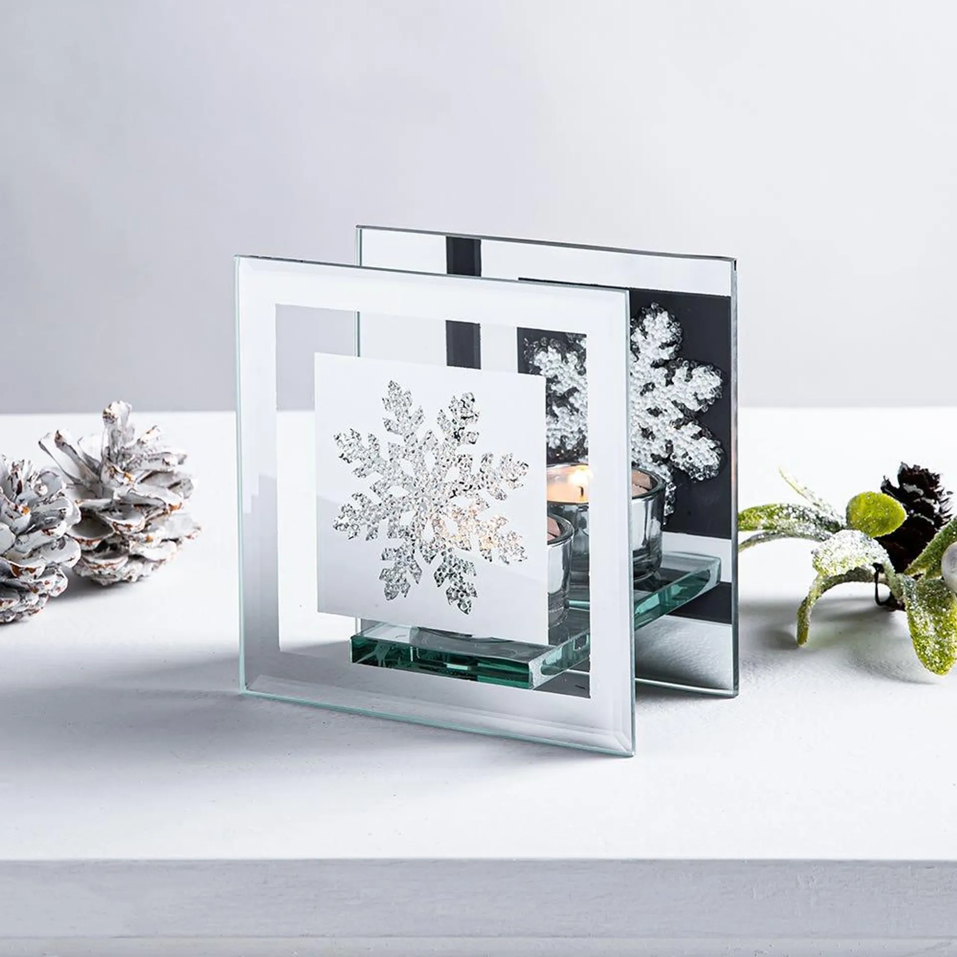 KSP Christmas Mirror 'Snowflake' Glass Tealight Holder 1-Light