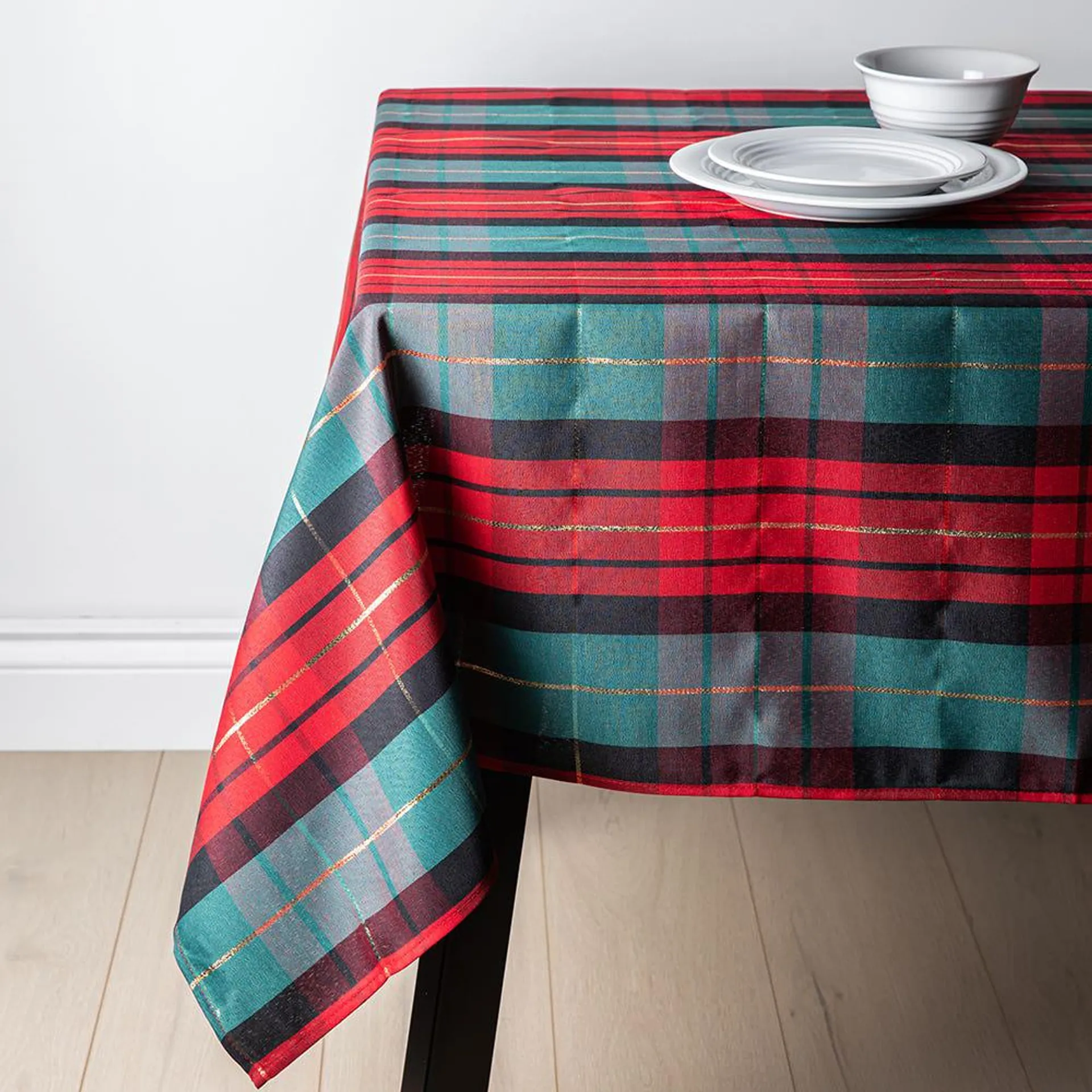 Harman Christmas Traditional Check Cotton-Poly Tablecloth (60" x 120")