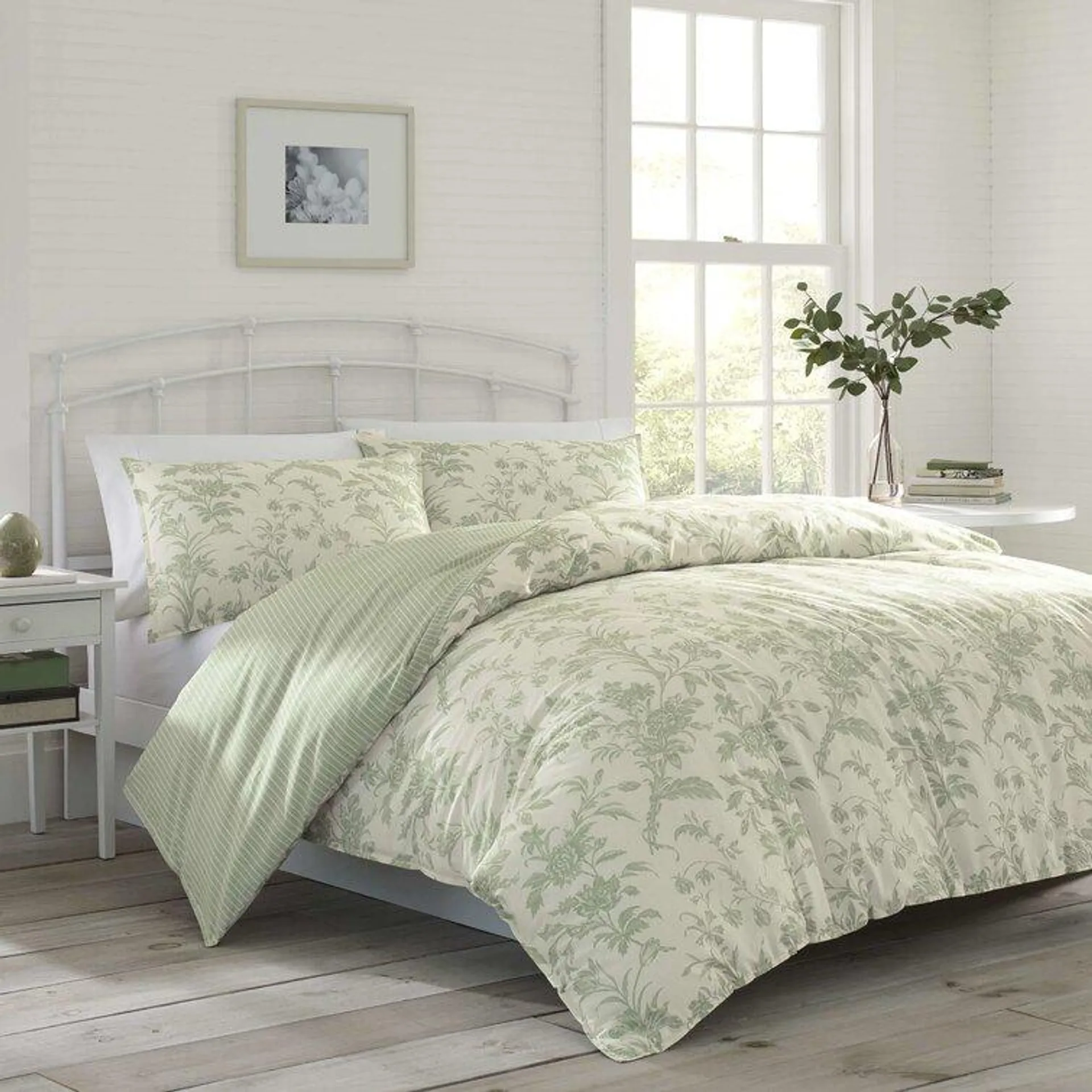 Laura Ashley Natalie Green Floral Cotton Comforter Bonus Set