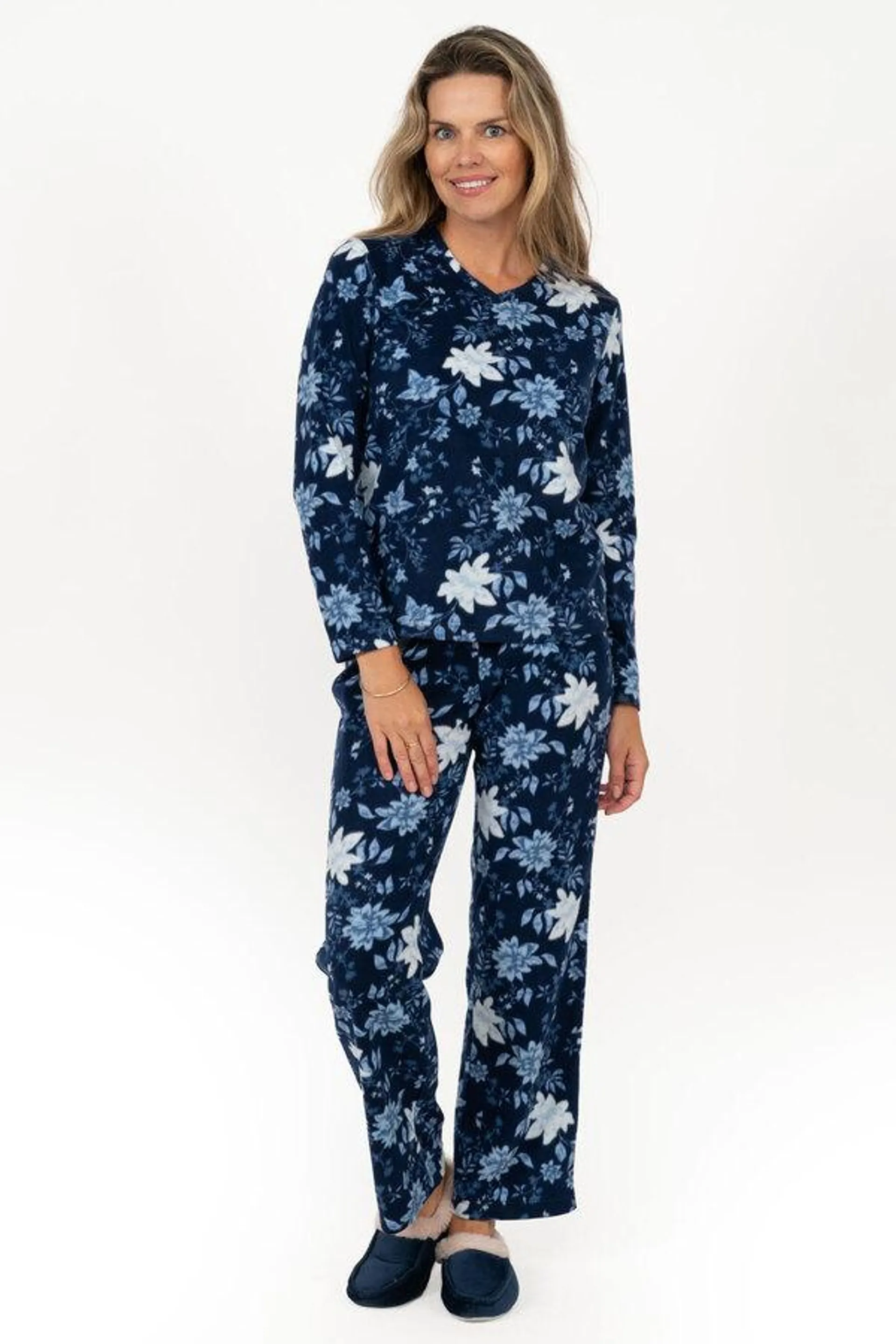 Charmour - Gift packaged v-neck micropolar PJ set