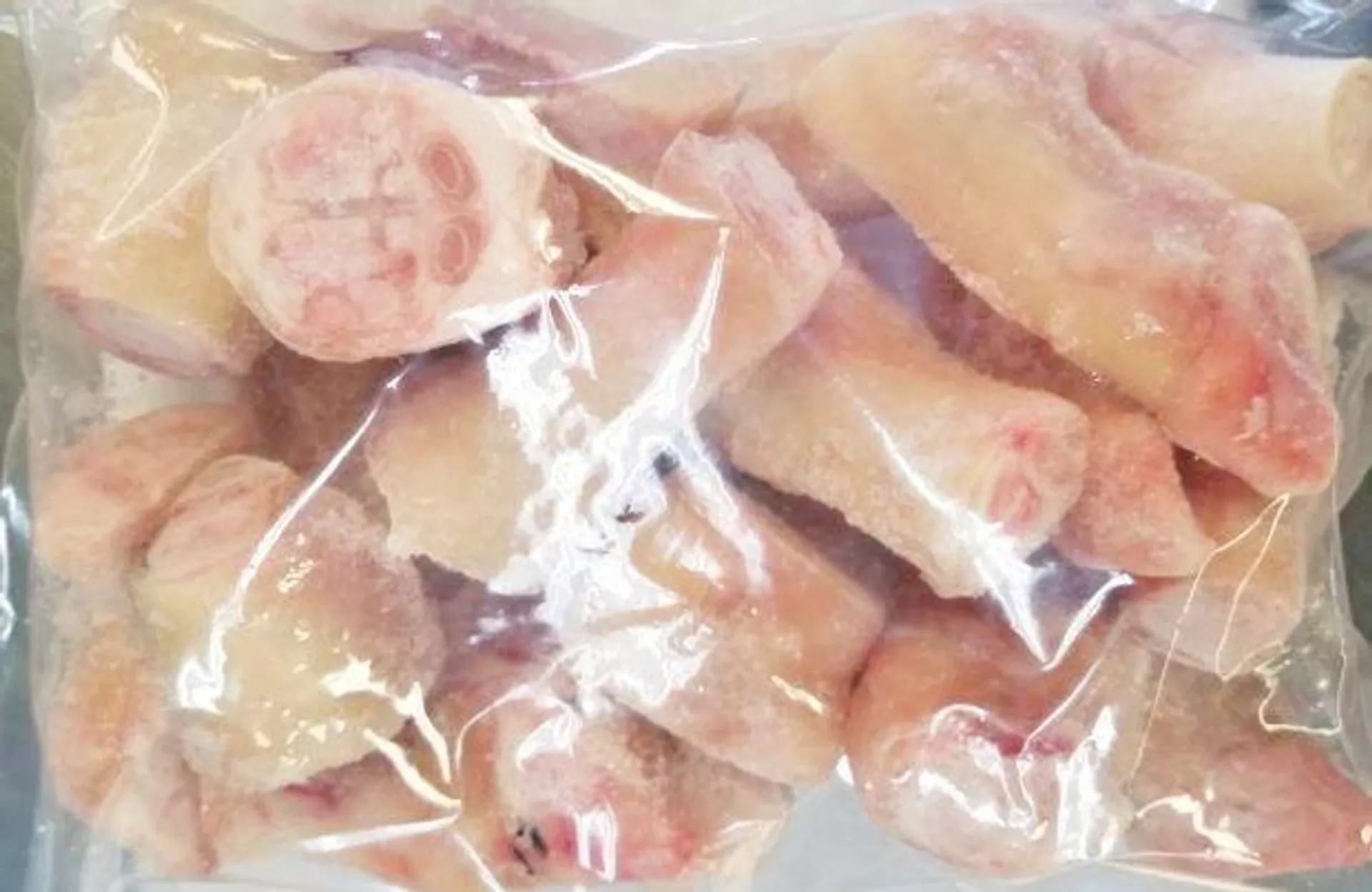 Goat feet cut (frozen, approx 1.5lb) - 1pack