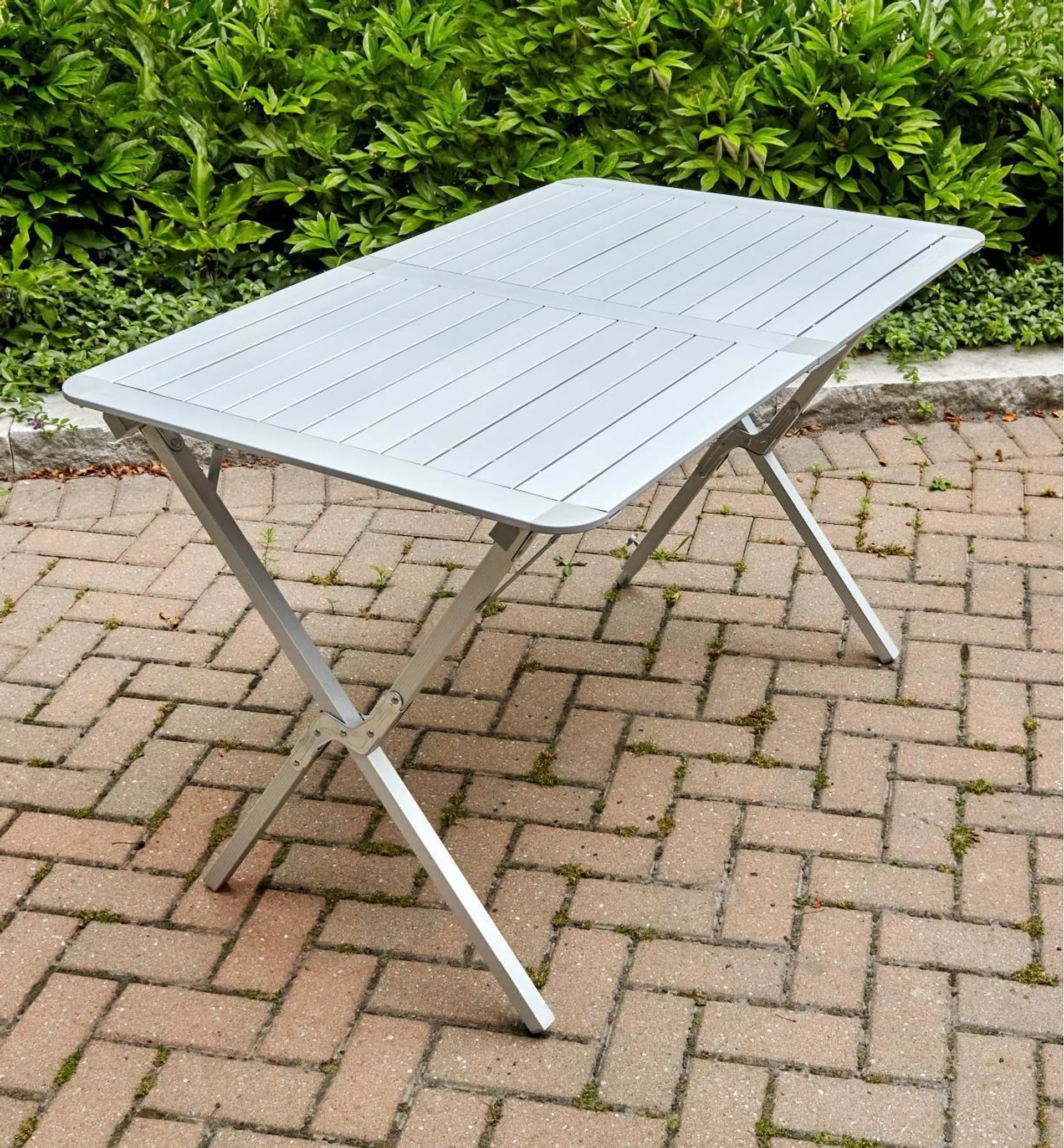 Folding Aluminum Table