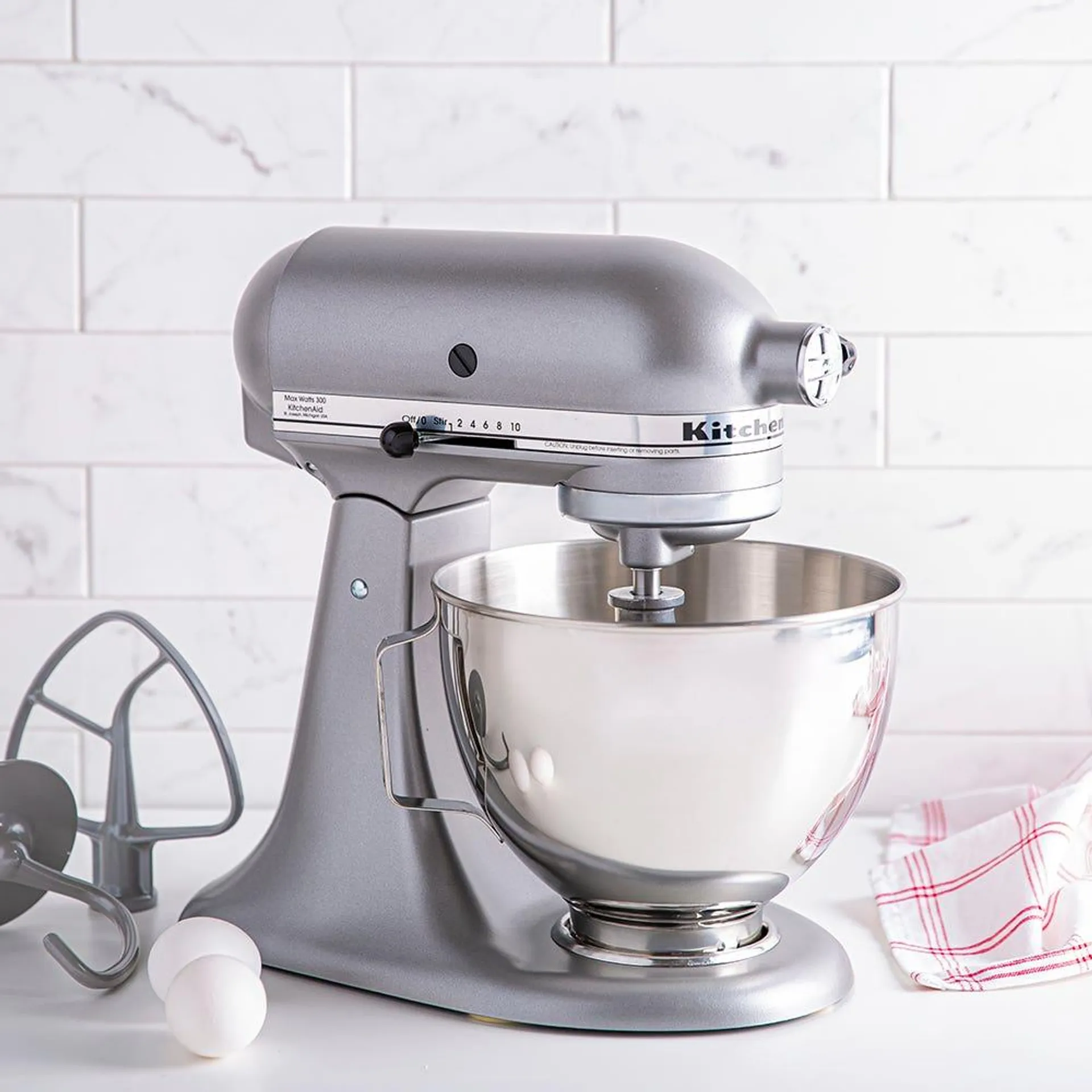 KitchenAid Deluxe Stand Mixer (Silver)