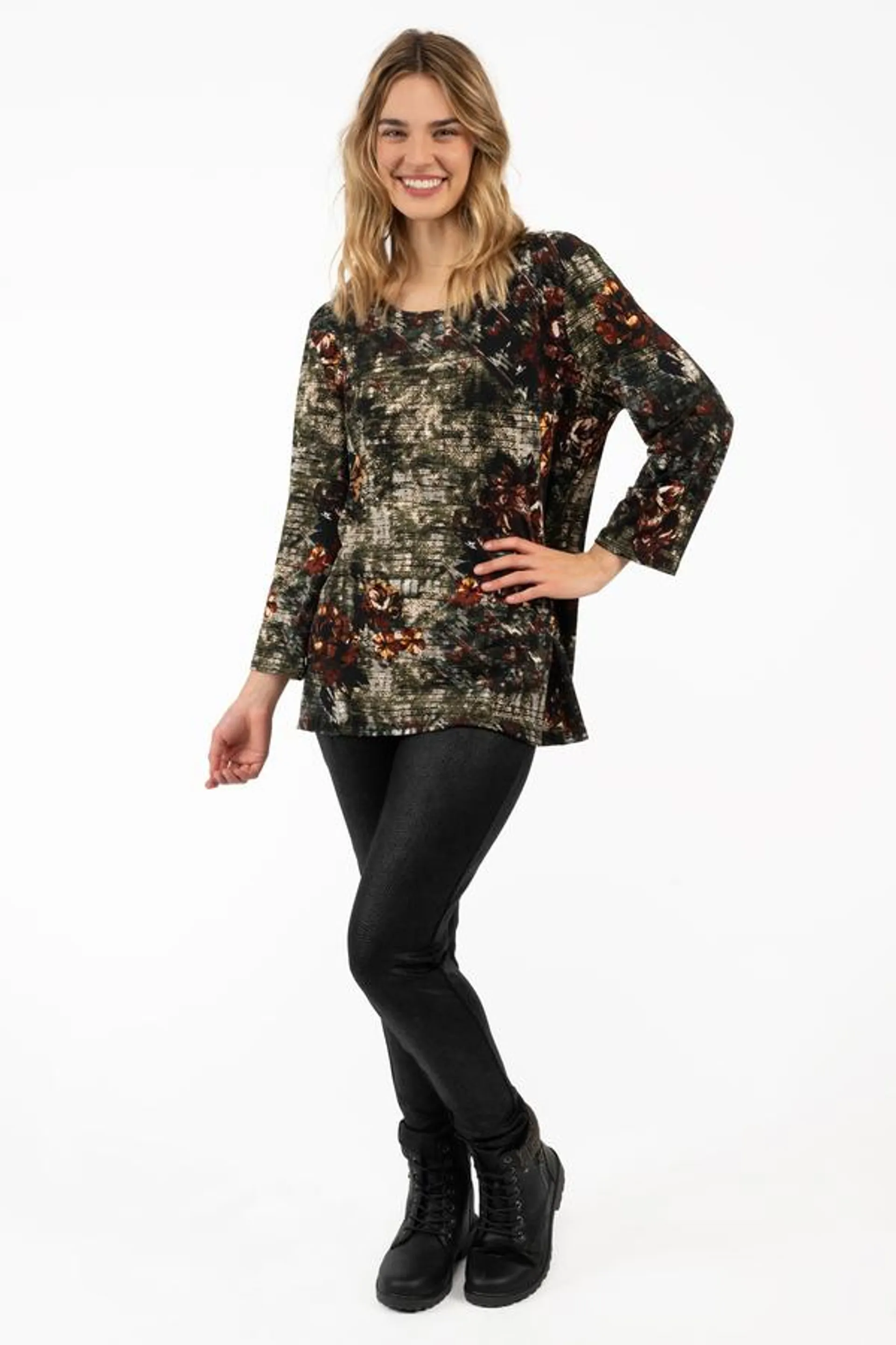 Wide neck printed top with 3/4 sleeves - Fall roses