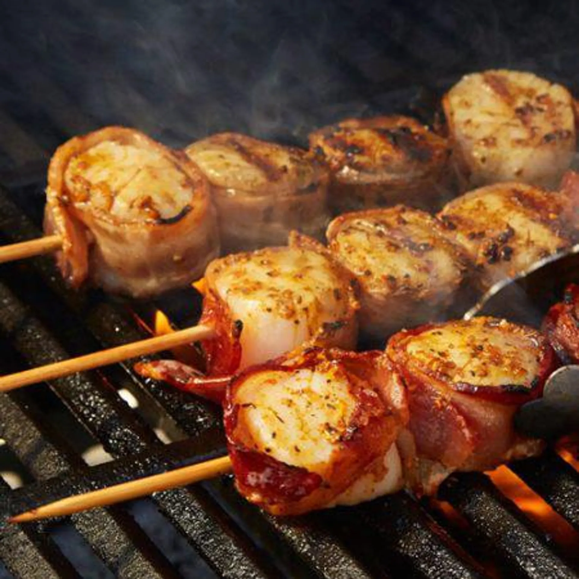 BACON WRAPPED SCALLOP SKEWER