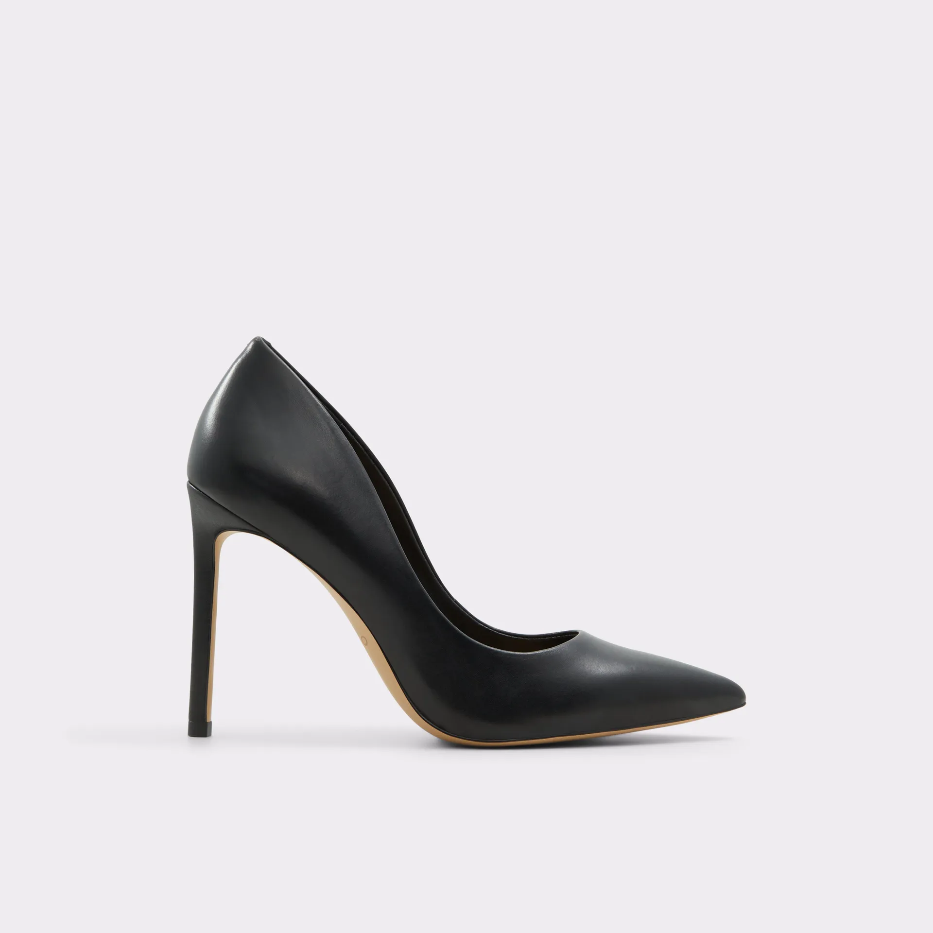 Black stiletto pump