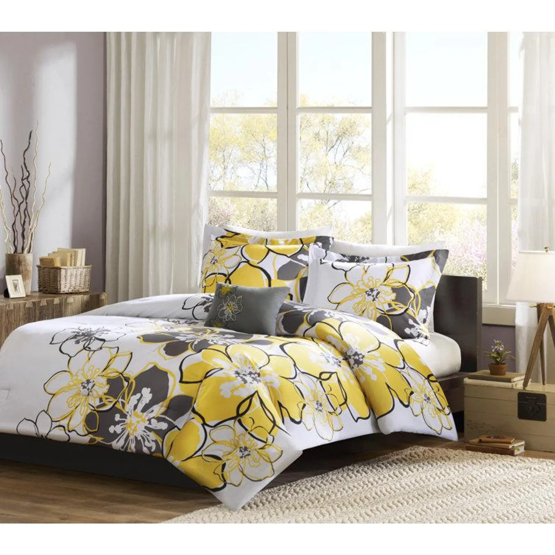 Alcaraz Floral Comforter Set with Throw Pillow